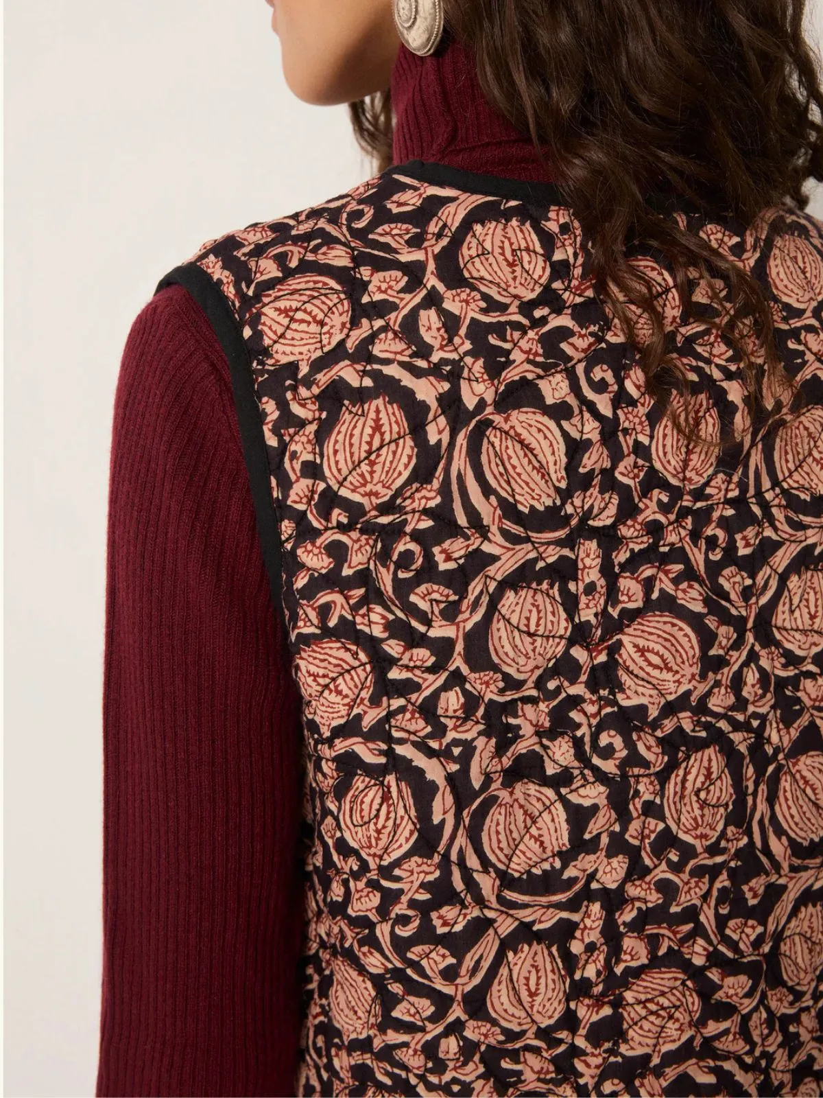 Luna Print Vest - Black sold by iris product image thumbnail 3