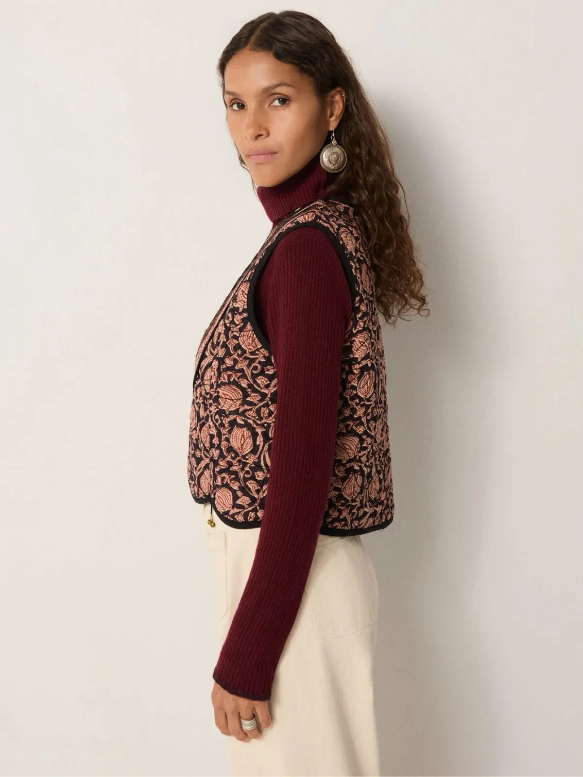 Luna Print Vest - Black sold by iris product image thumbnail 4