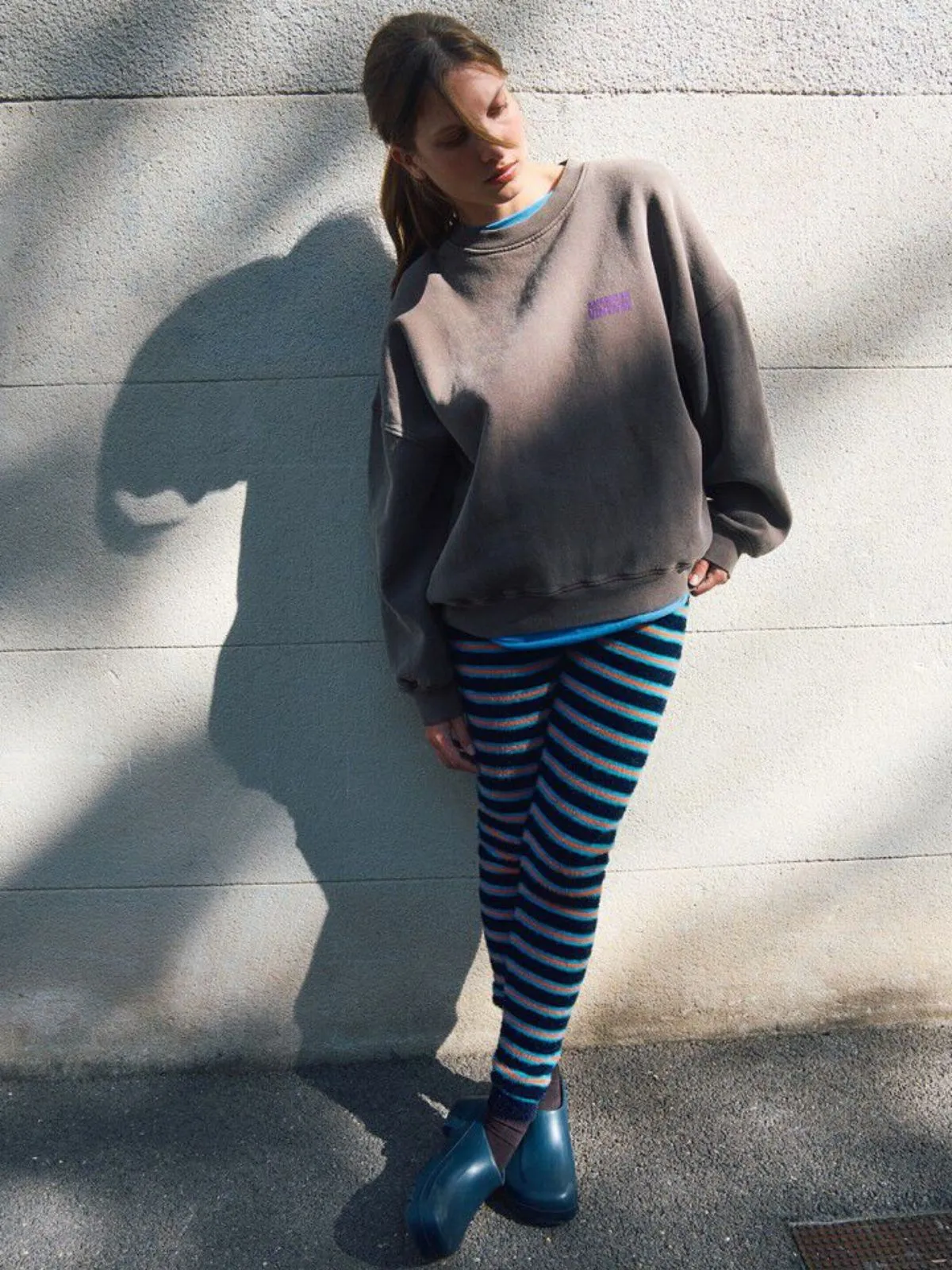 Plizzy Sweatshirt - Vintage Chestnut sold by iris product image thumbnail 3