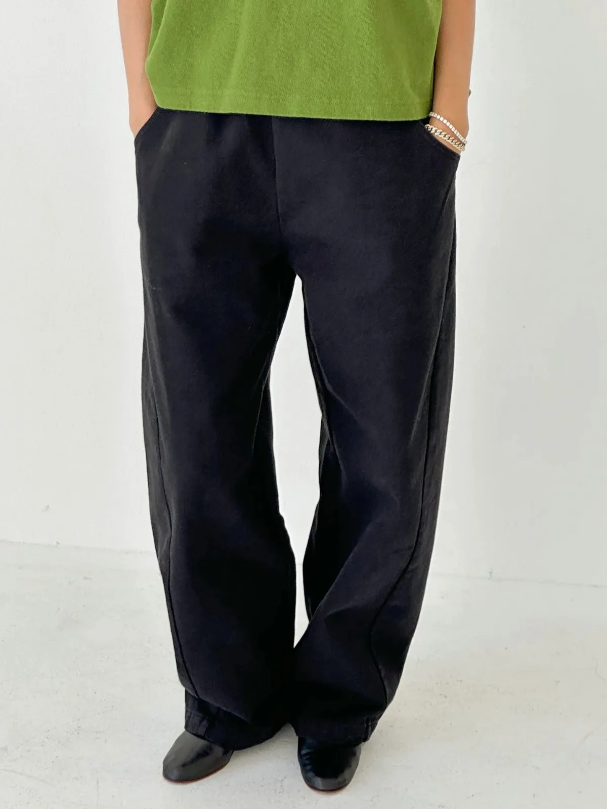 Arc Long Canvas Pants - Black sold by iris