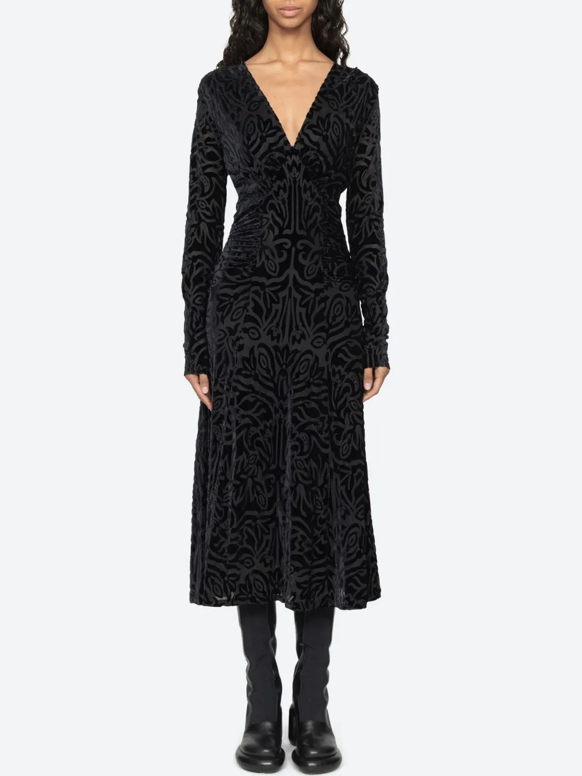 Julie Burnout Velvet Dress - Black sold by iris product image thumbnail 4
