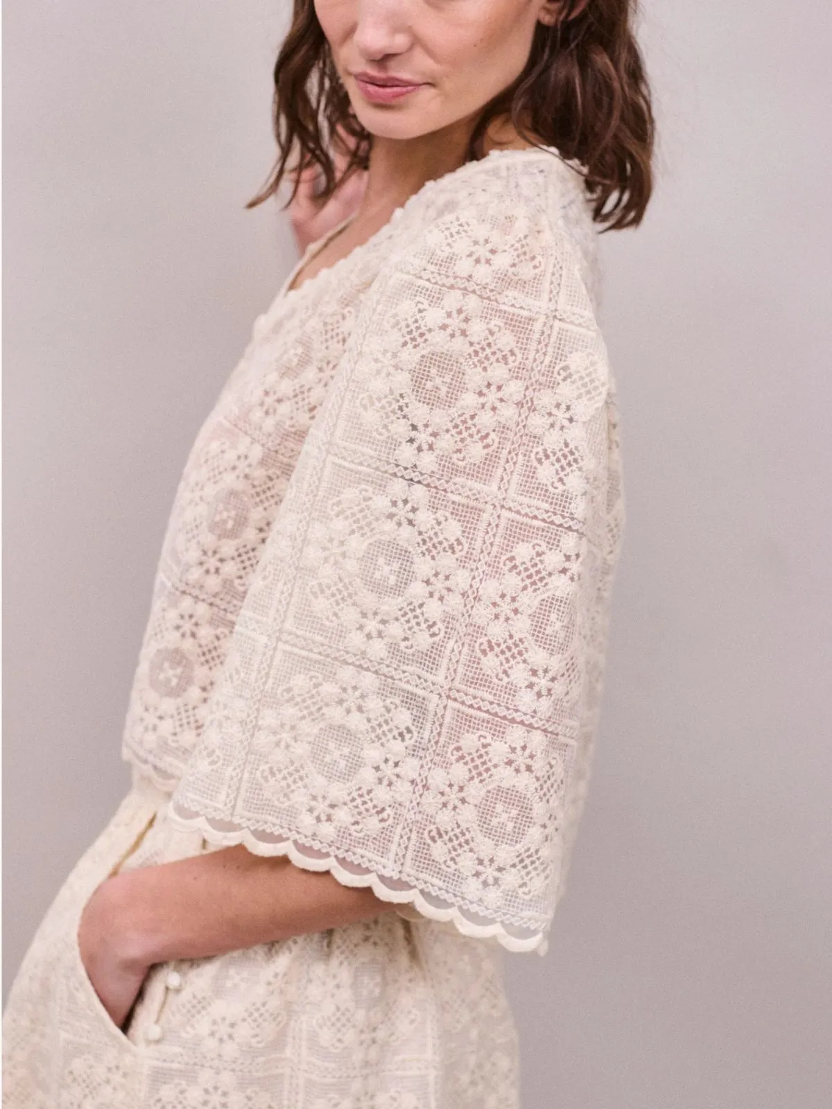 Jean lace Flower Top - Oyster sold by iris product image thumbnail 2