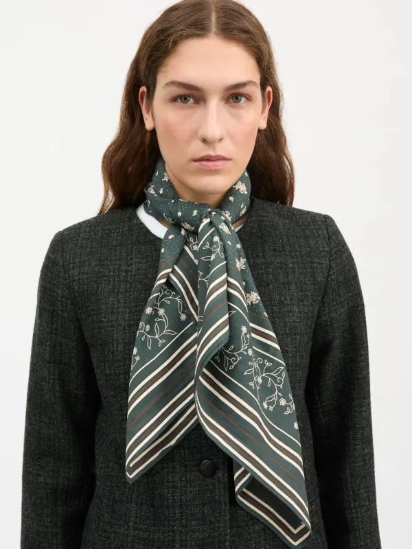 Print Classic Scarf - Green made by Skall Studio