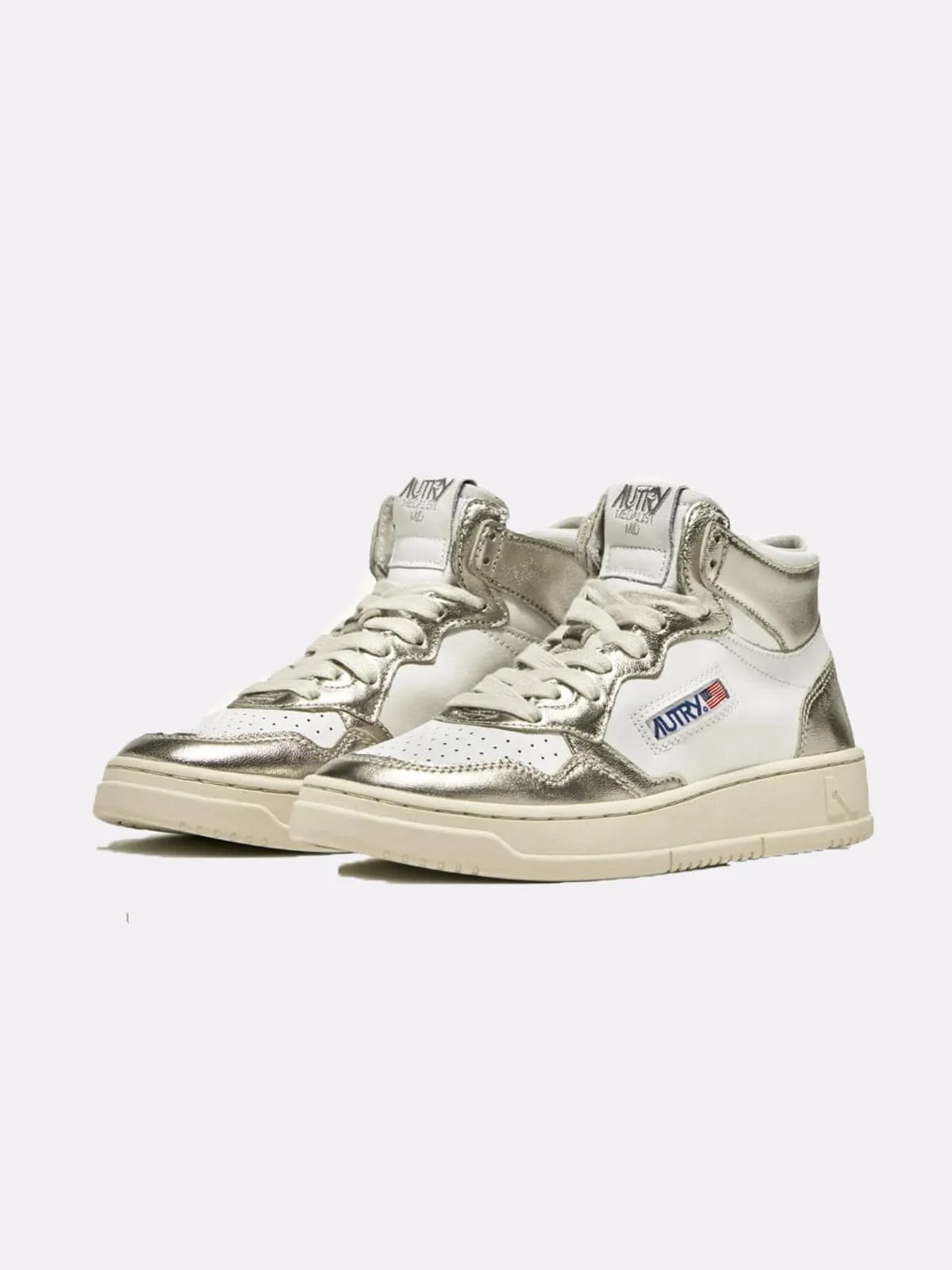 Medalist Mid Trainer Platinum sold by iris product image thumbnail 2