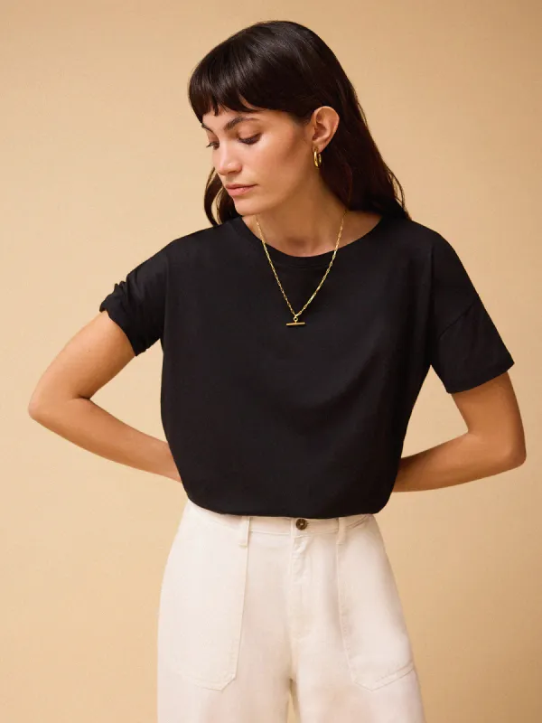 Audrey Scoop Neck T-shirt - Black made by iris
