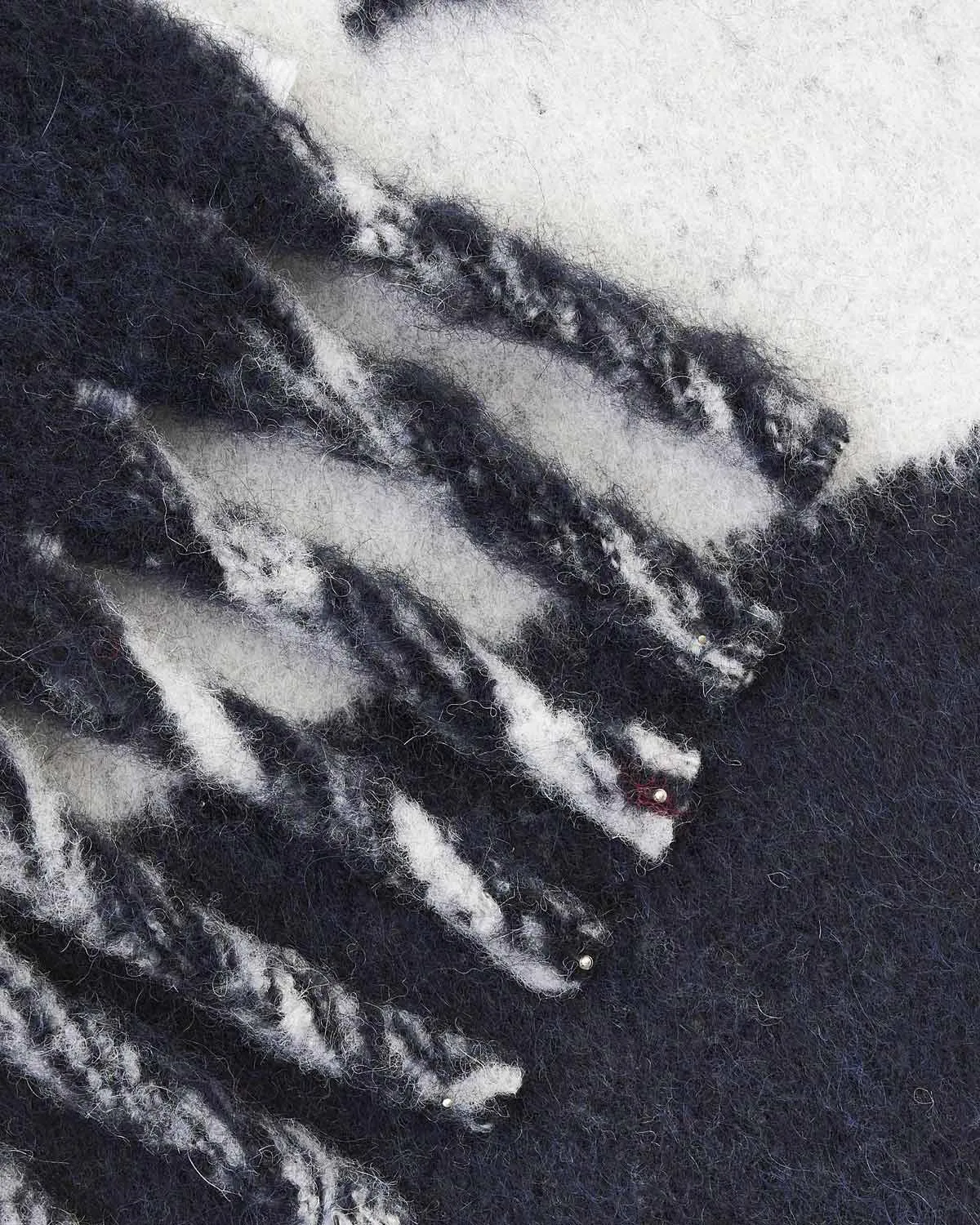 Écharpe Loliana sold by Isabel Marant product image thumbnail 2