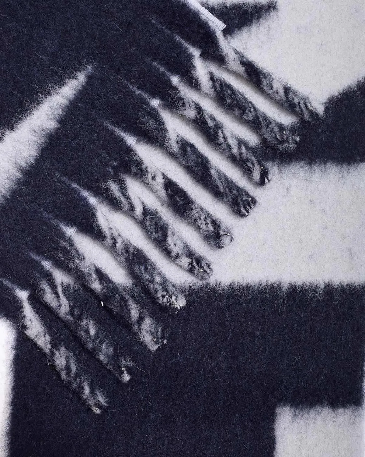 Écharpe Loliana sold by Isabel Marant product image thumbnail 2