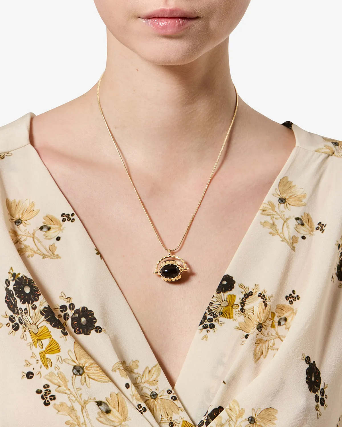 Collier Hanae sold by Isabel Marant