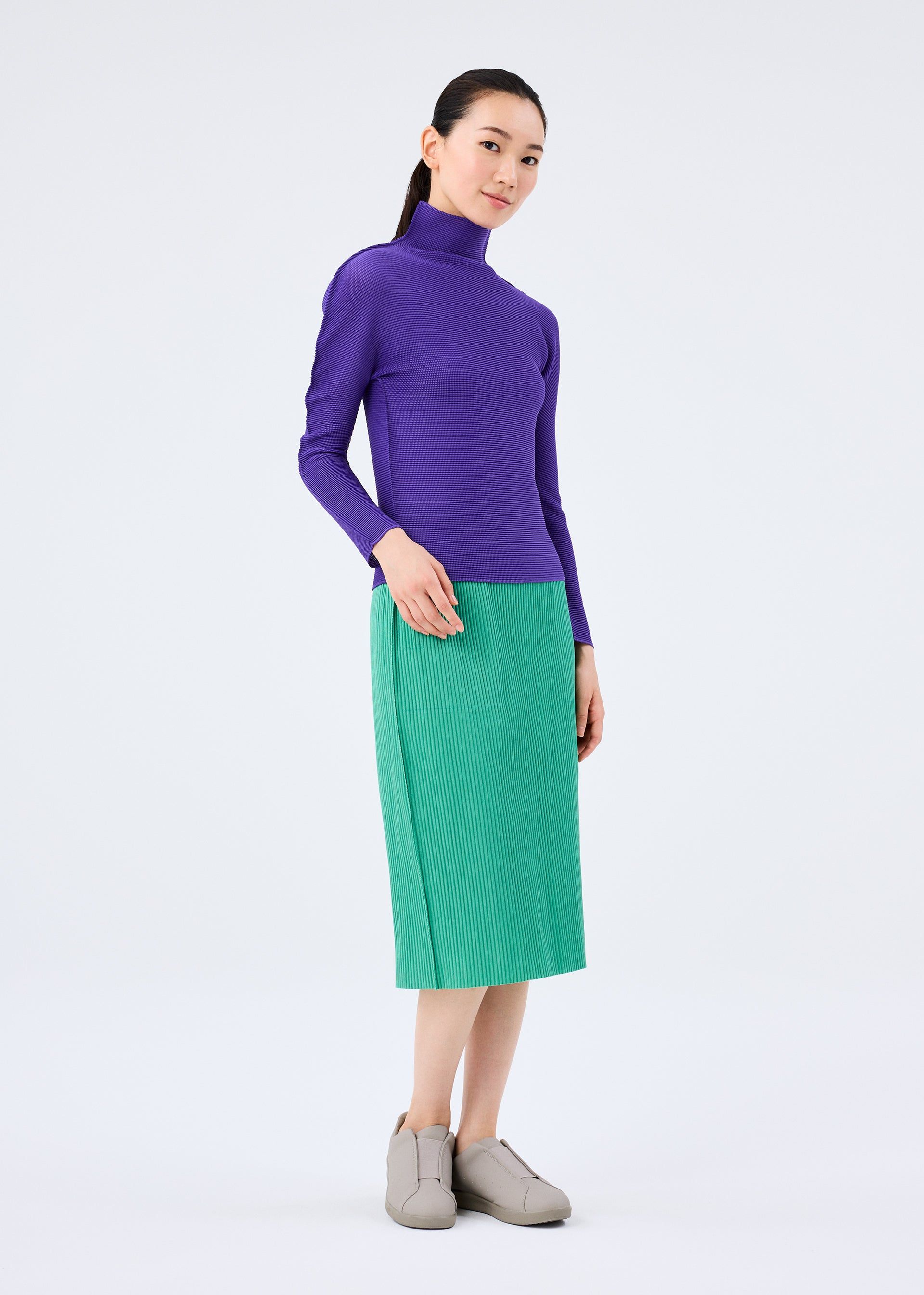 STRETCH PLEATS 1 TOP sold by Issey Miyake product image thumbnail 4