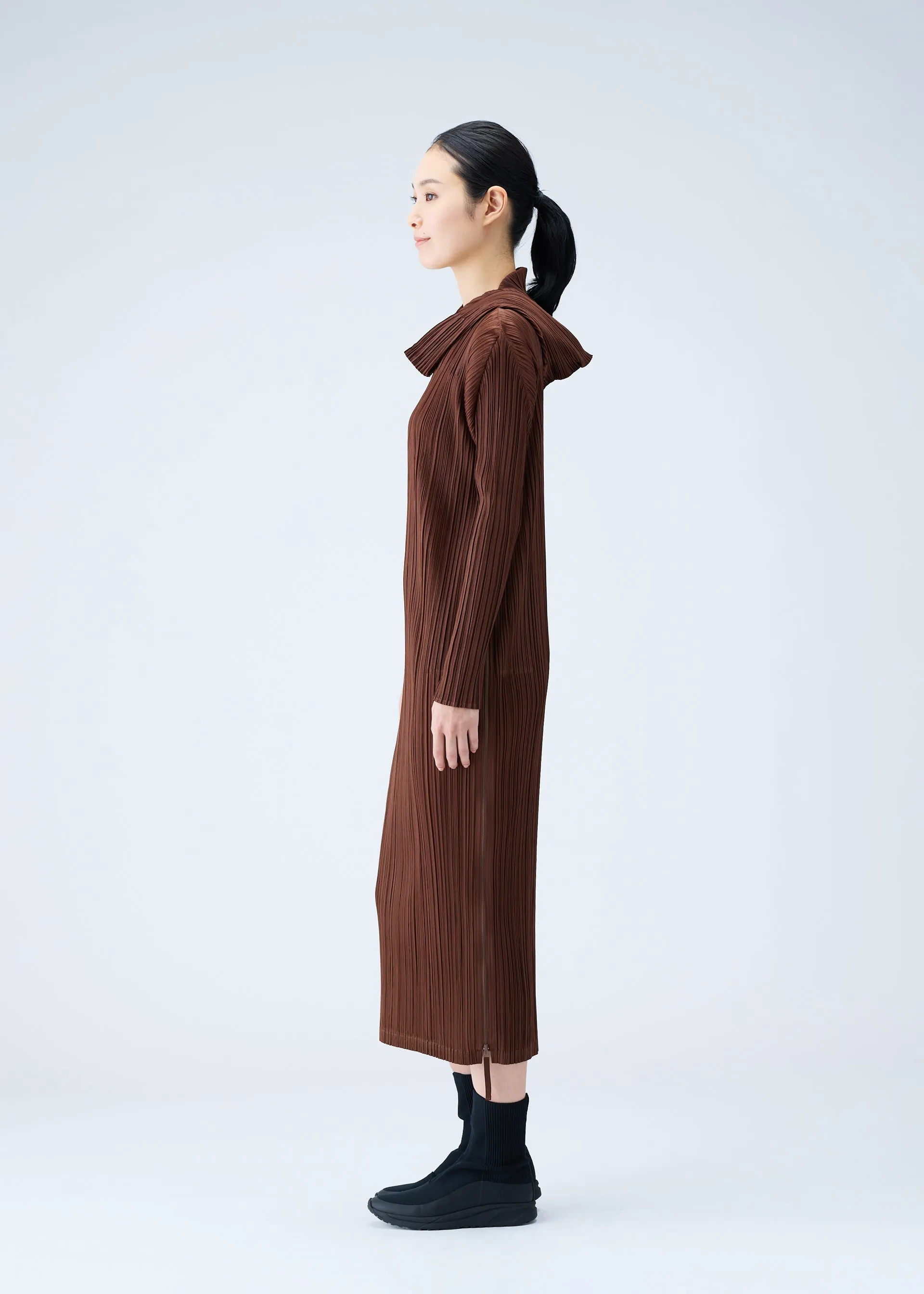 MONTHLY COLORS : SEPTEMBER DRESS sold by Issey Miyake product image thumbnail 3