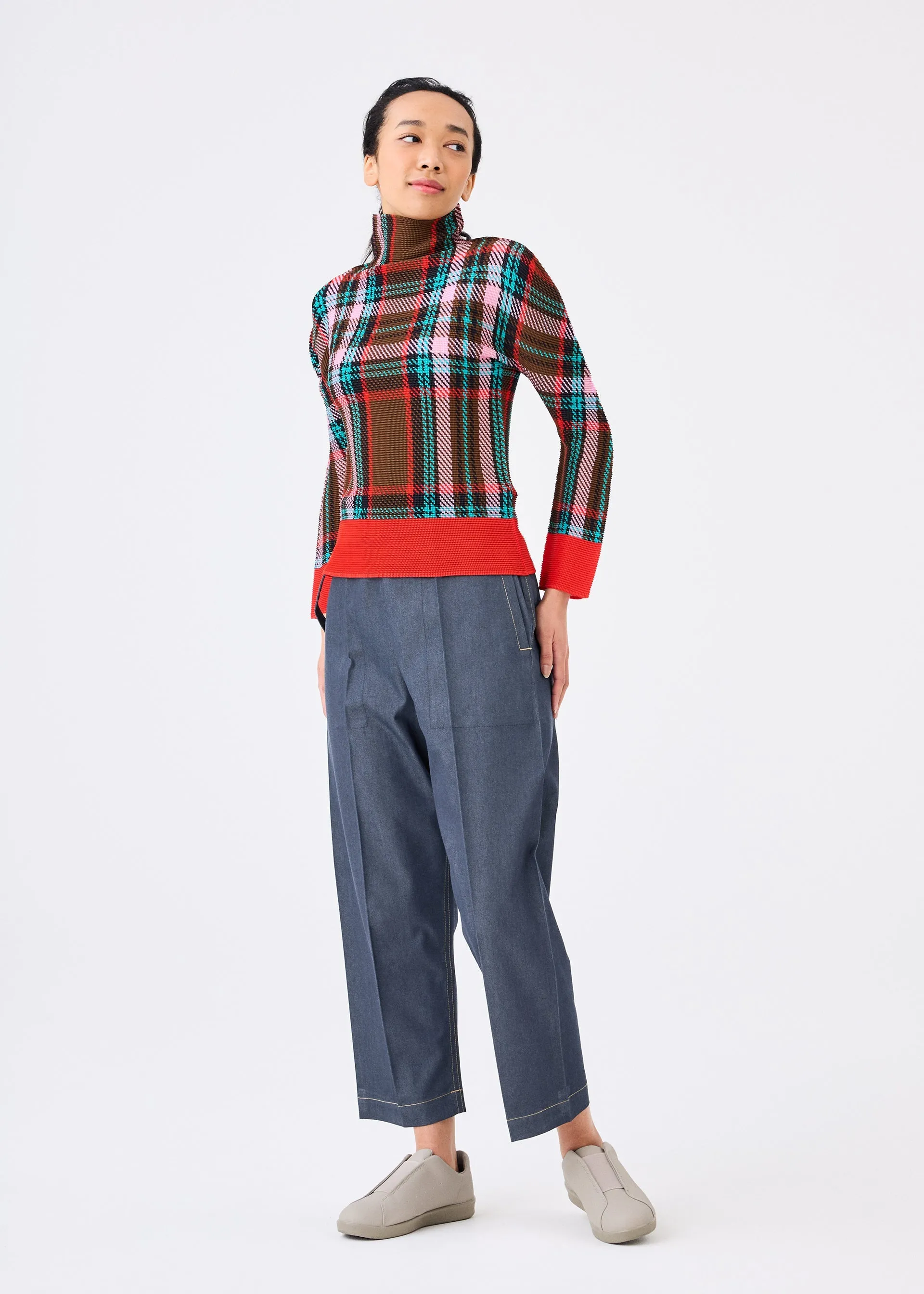 TARTAN CHECK TOP sold by Issey Miyake product image thumbnail 4