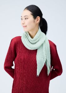 MONTHLY SCARF NOVEMBER sold by Issey Miyake