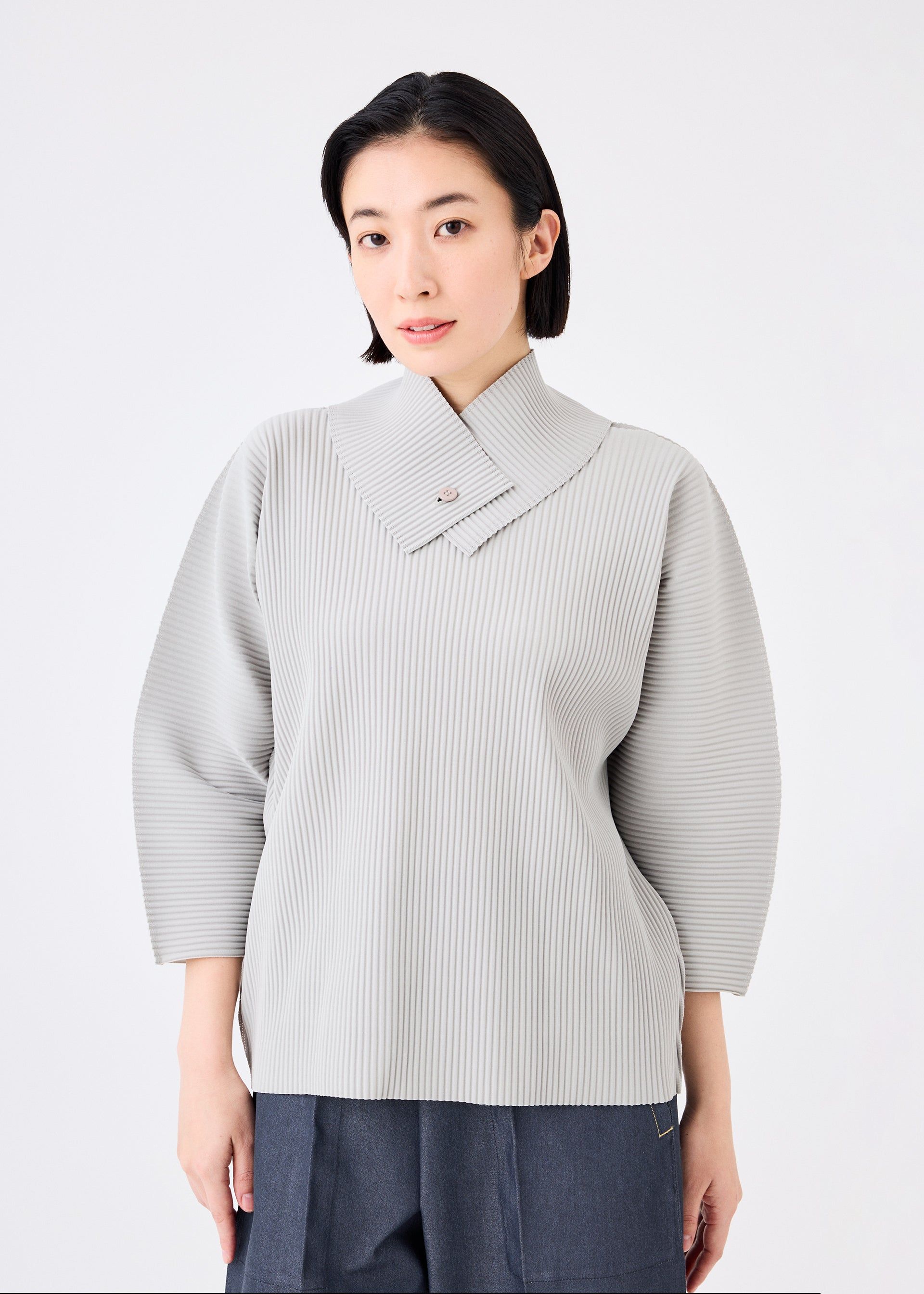 COLLAR PLEATS TOP sold by Issey Miyake product image thumbnail 2