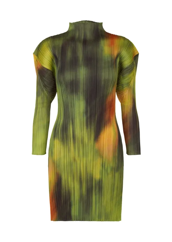 TURNIP & SPINACH sold by Issey Miyake