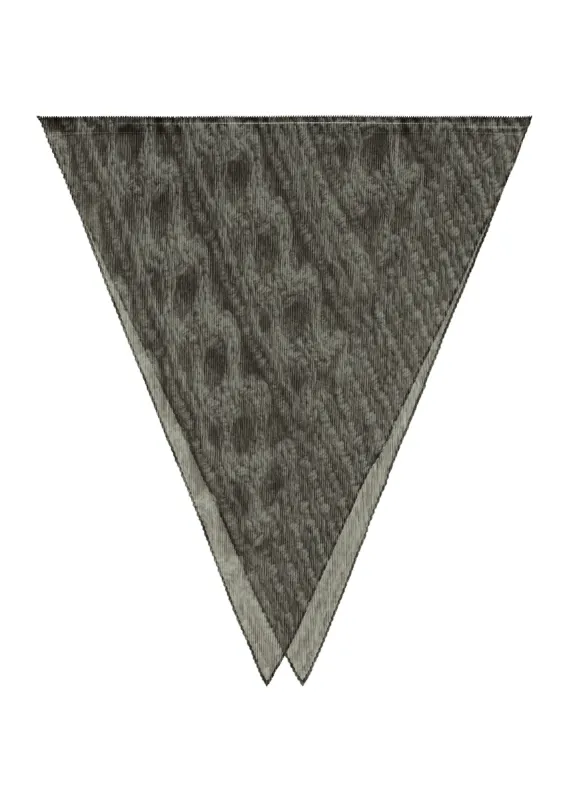 ARAN KNIT PLEATS STOLE sold by Issey Miyake