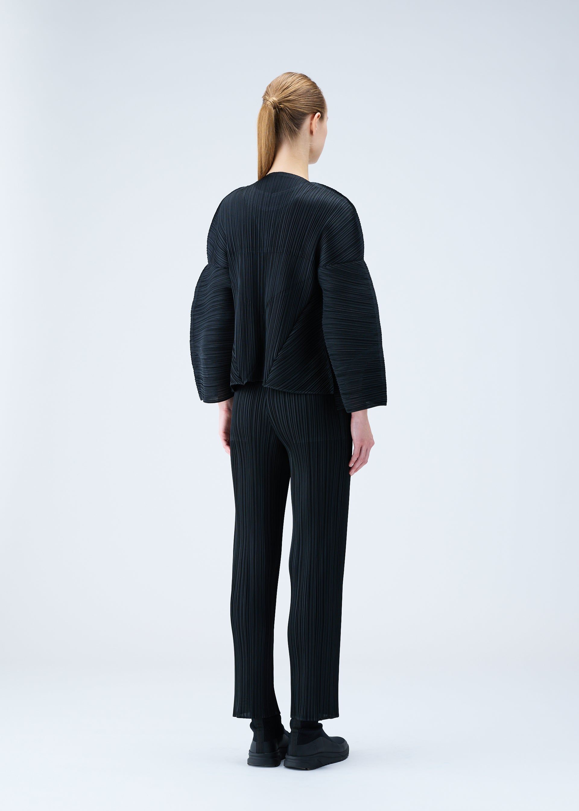 FROZEN FLOWER CARDIGAN sold by Issey Miyake product image thumbnail 4