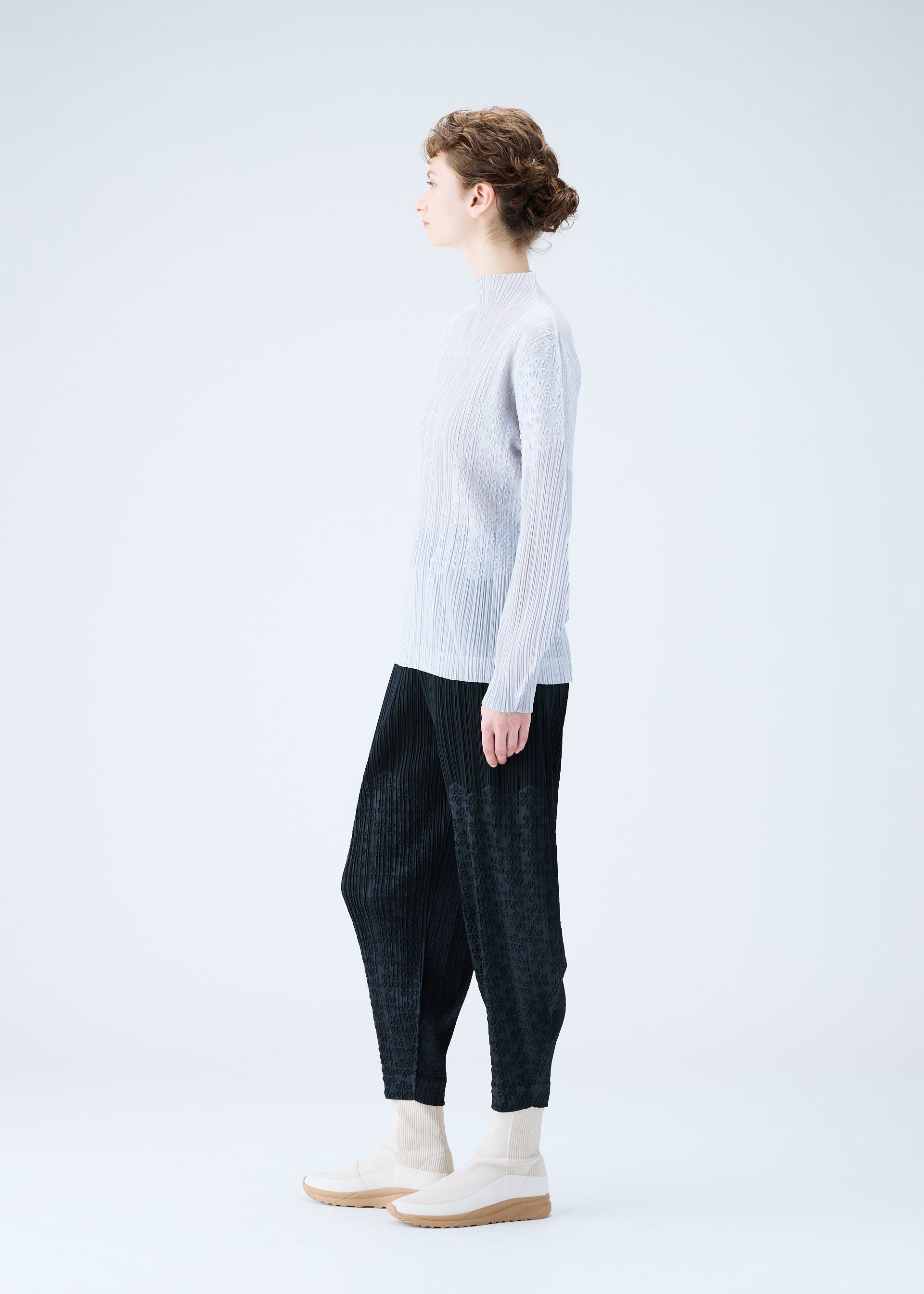 SNOWDROP TOP sold by Issey Miyake product image thumbnail 3