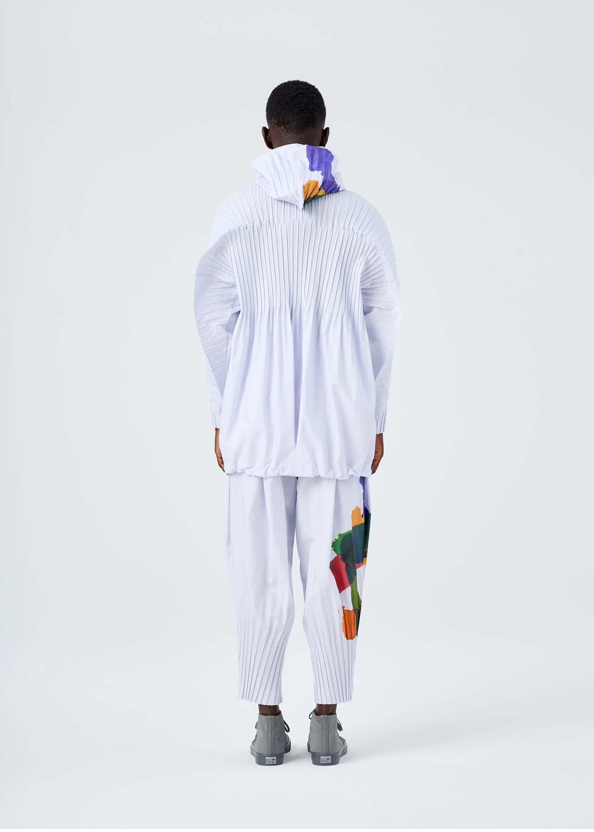 CASCADE PICTURESQUE sold by Issey Miyake product image thumbnail 4