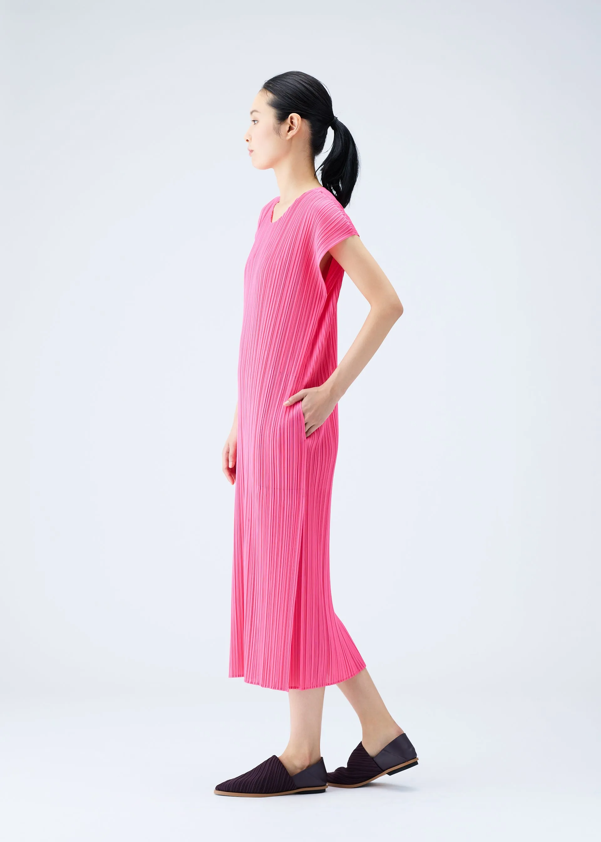 MONTHLY COLORS : JULY DRESS sold by Issey Miyake product image thumbnail 5