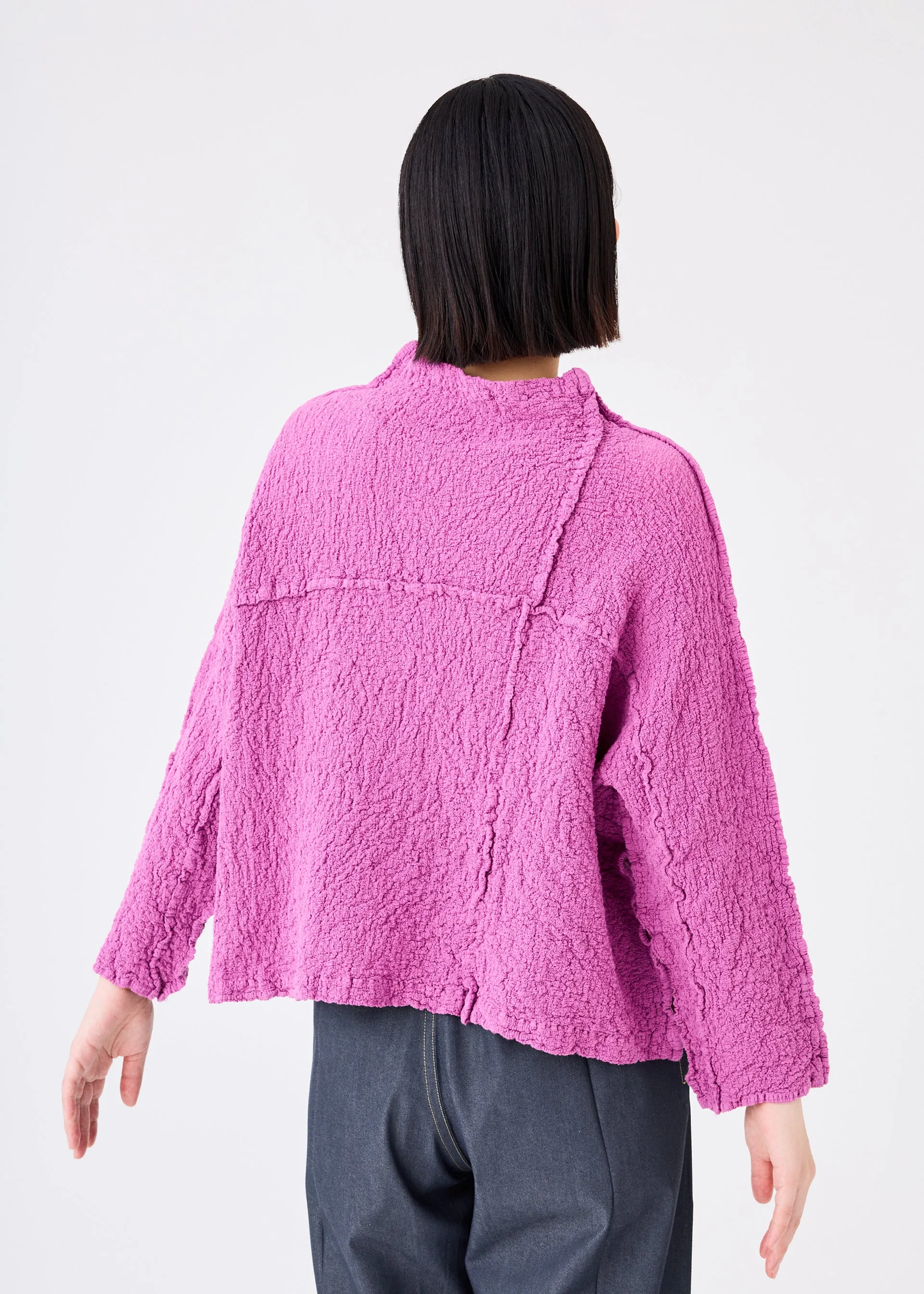 CROSS LINE CAULIFLOWER TOP sold by Issey Miyake product image thumbnail 4