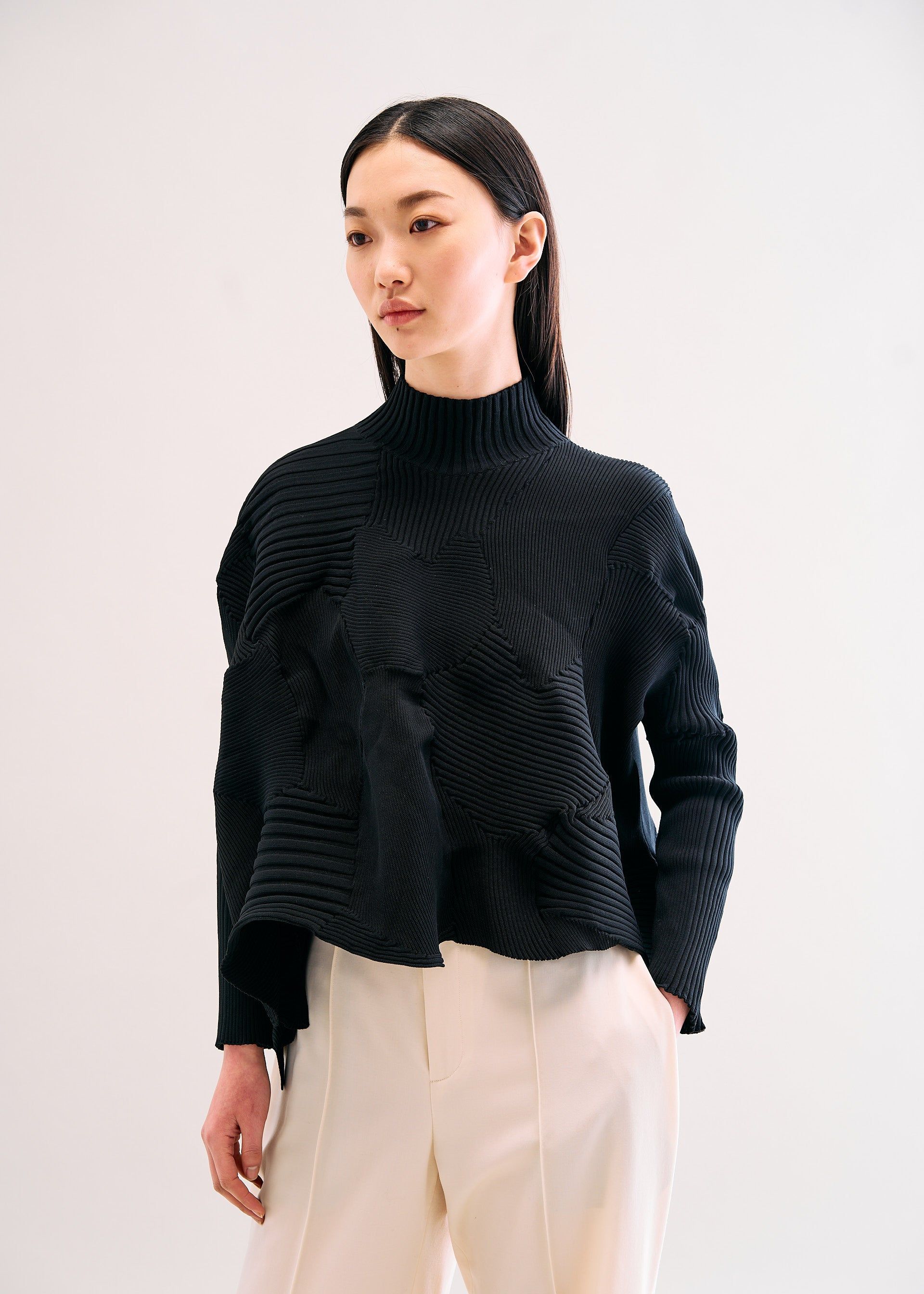 KONE KONE TOP sold by Issey Miyake product image thumbnail 3