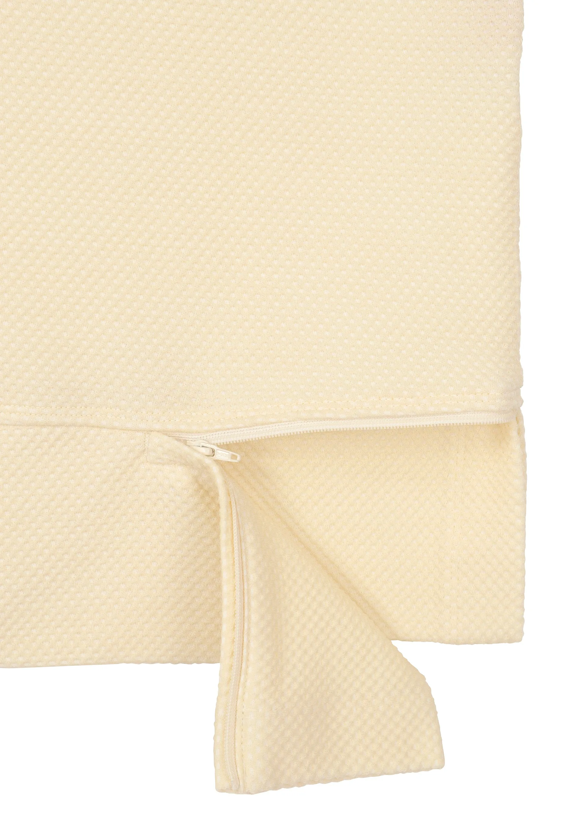 WN STRETCH KANOKO TOP sold by Issey Miyake product image thumbnail 3