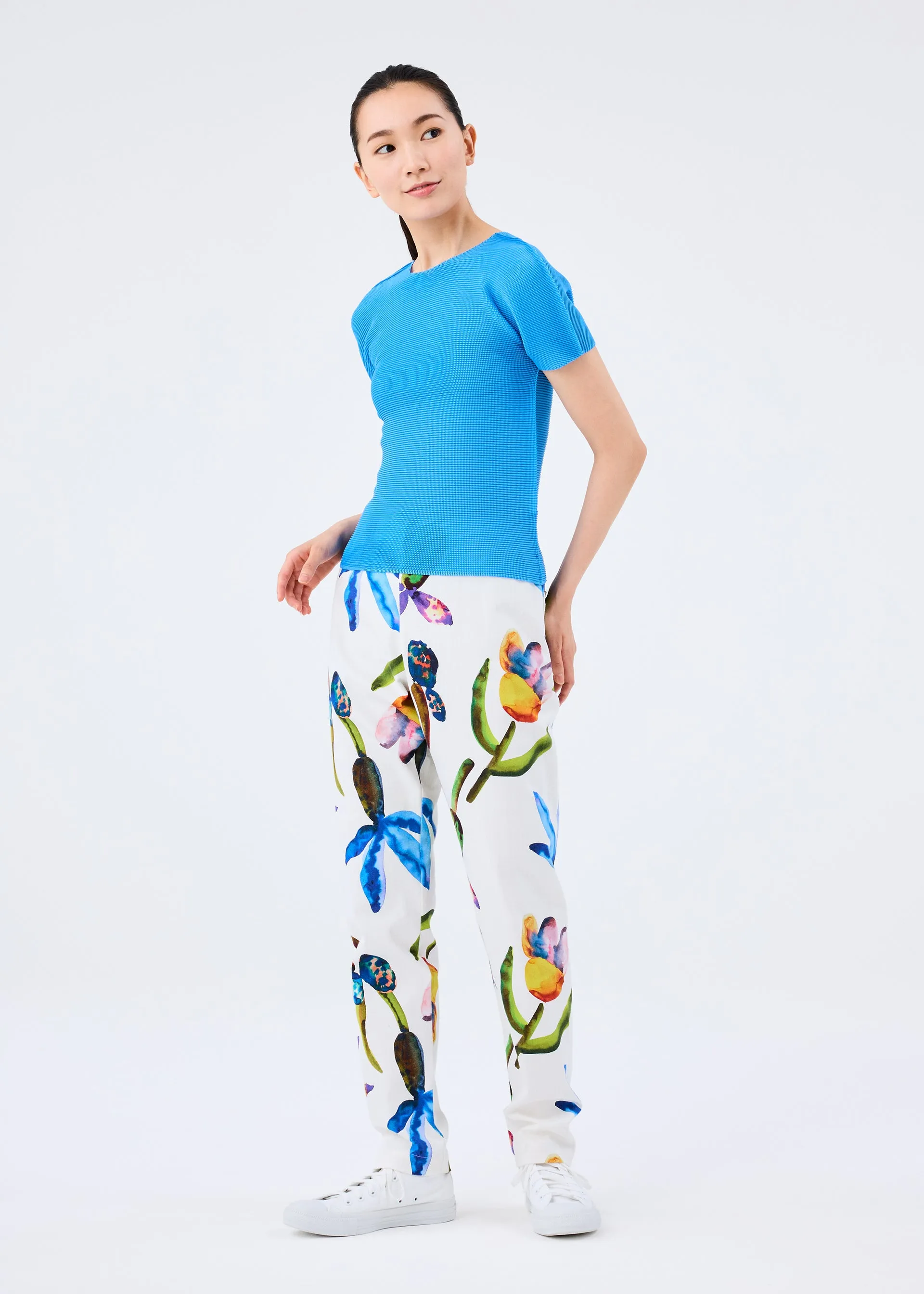 WATER FLOWER STRETCH BOTTOM sold by Issey Miyake product image thumbnail 3