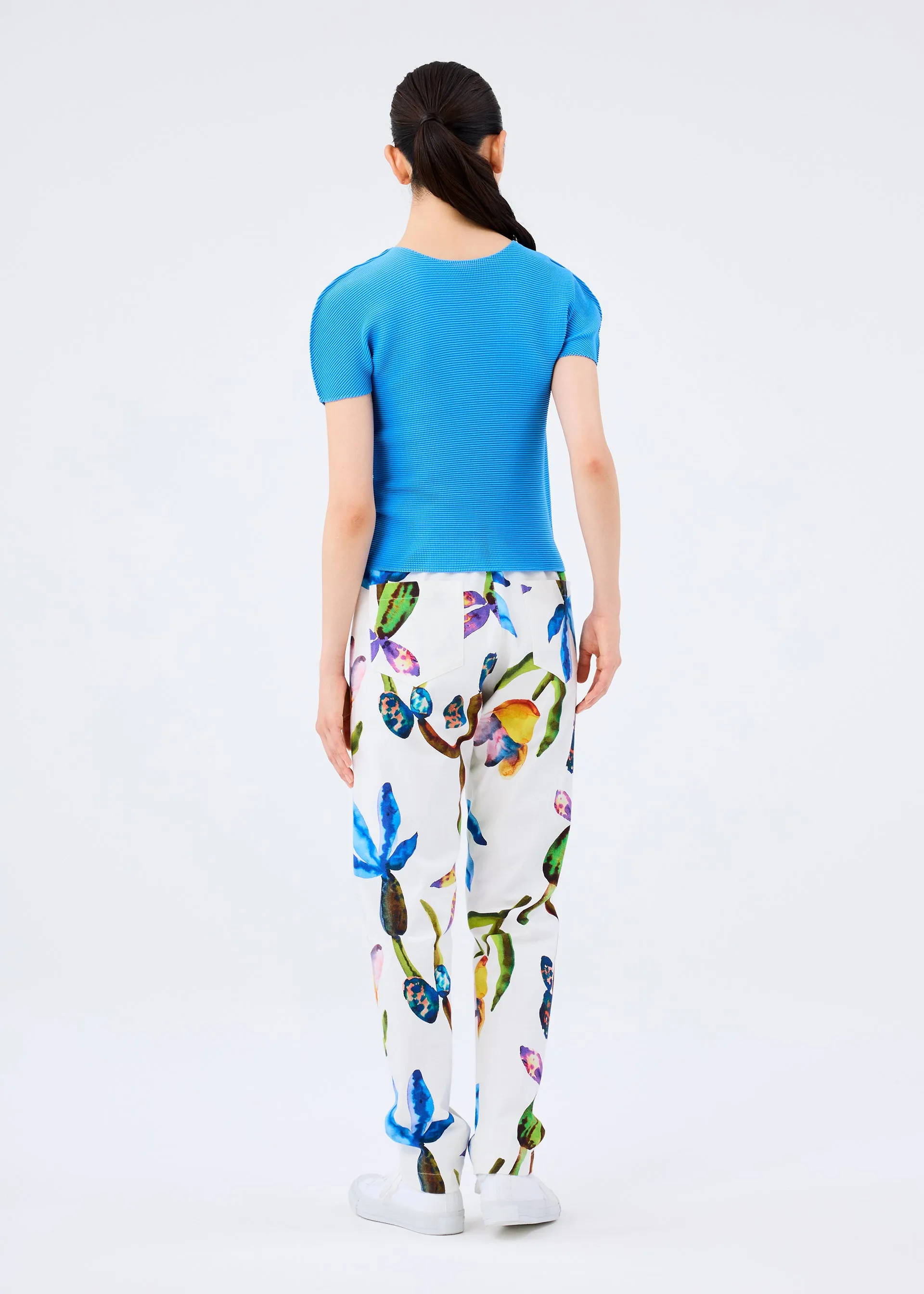 WATER FLOWER STRETCH BOTTOM sold by Issey Miyake product image thumbnail 4