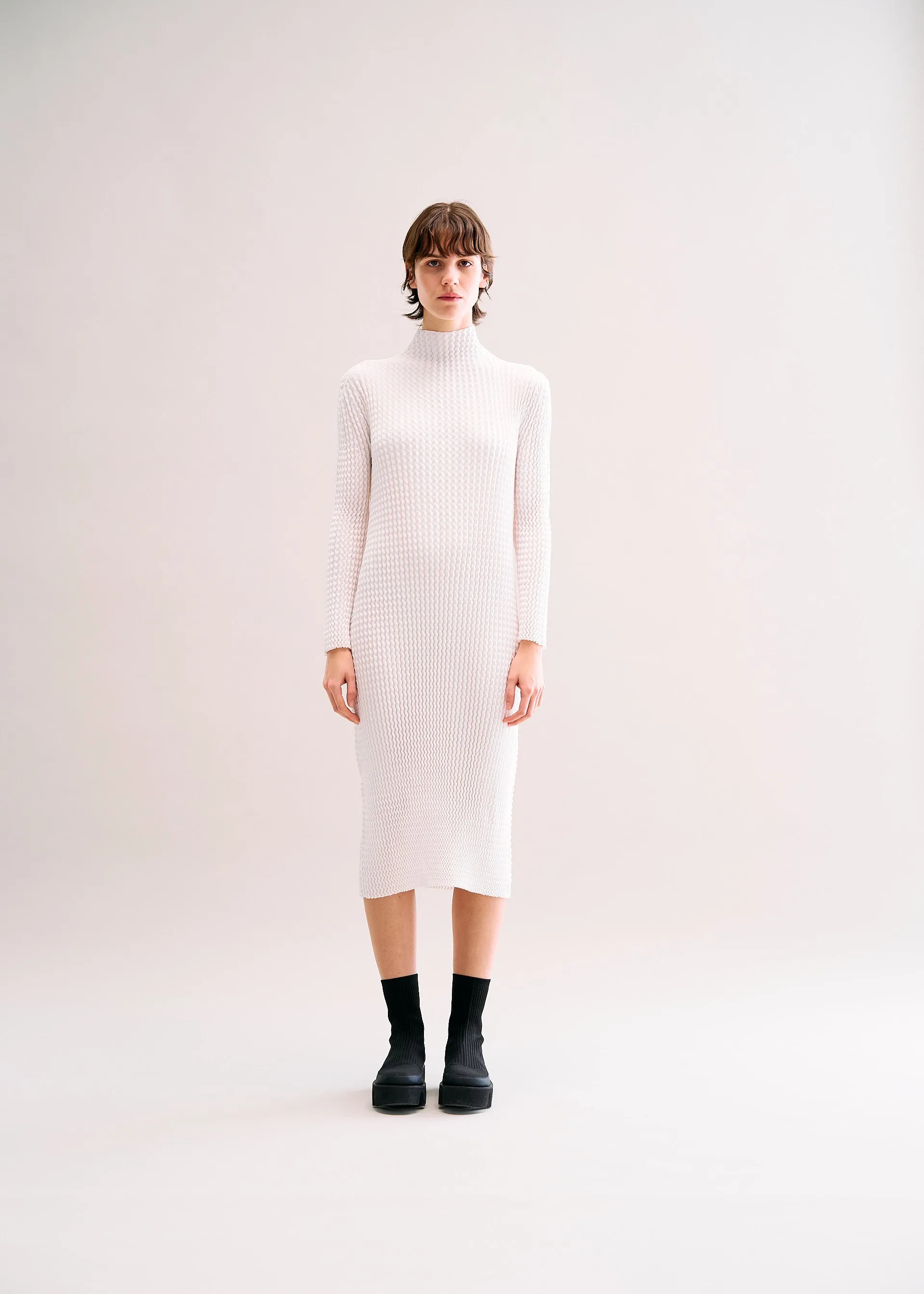 SPONGY BK/WT-38 sold by Issey Miyake product image thumbnail 3