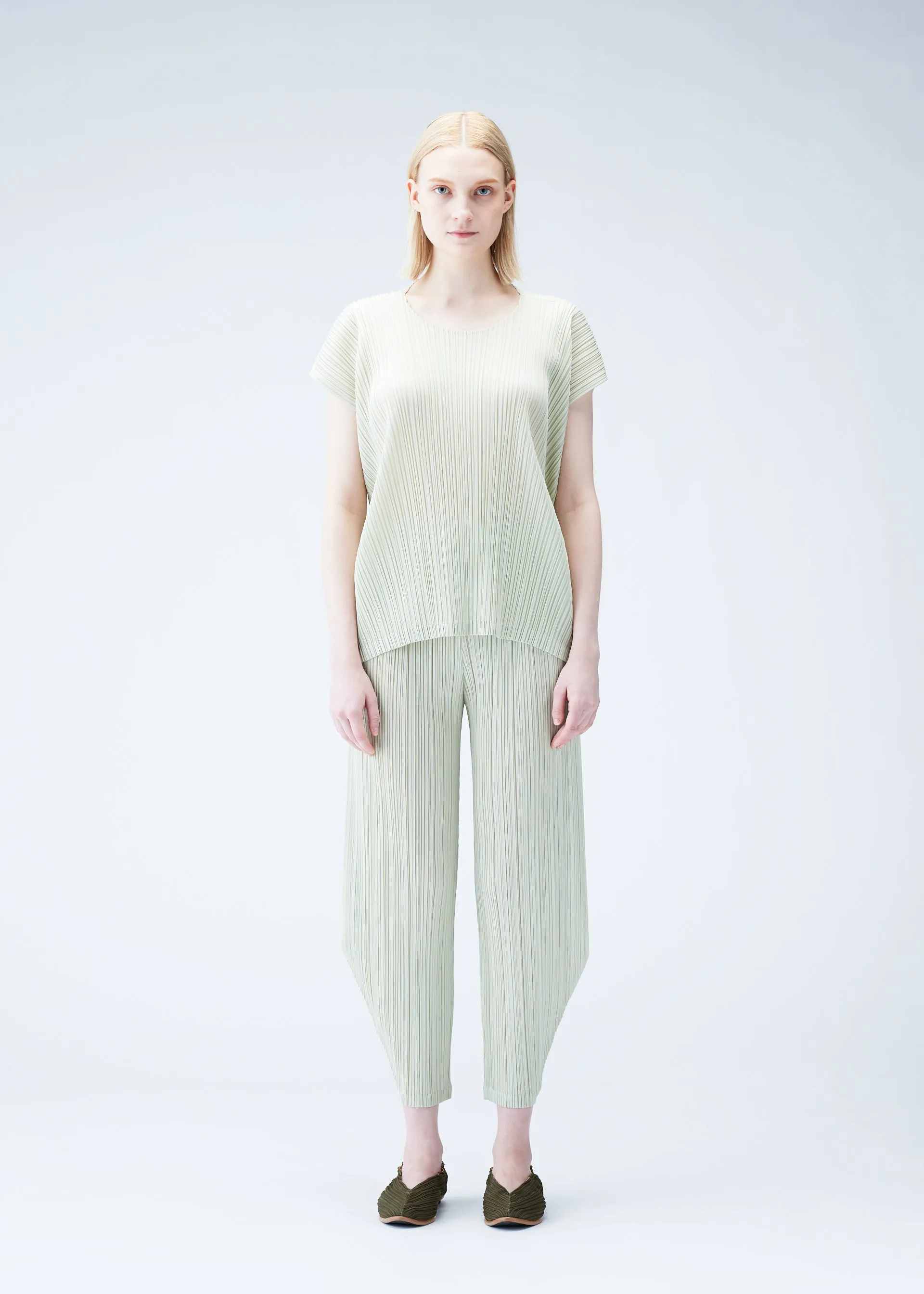 ARTICHOKE sold by Issey Miyake product image thumbnail 5