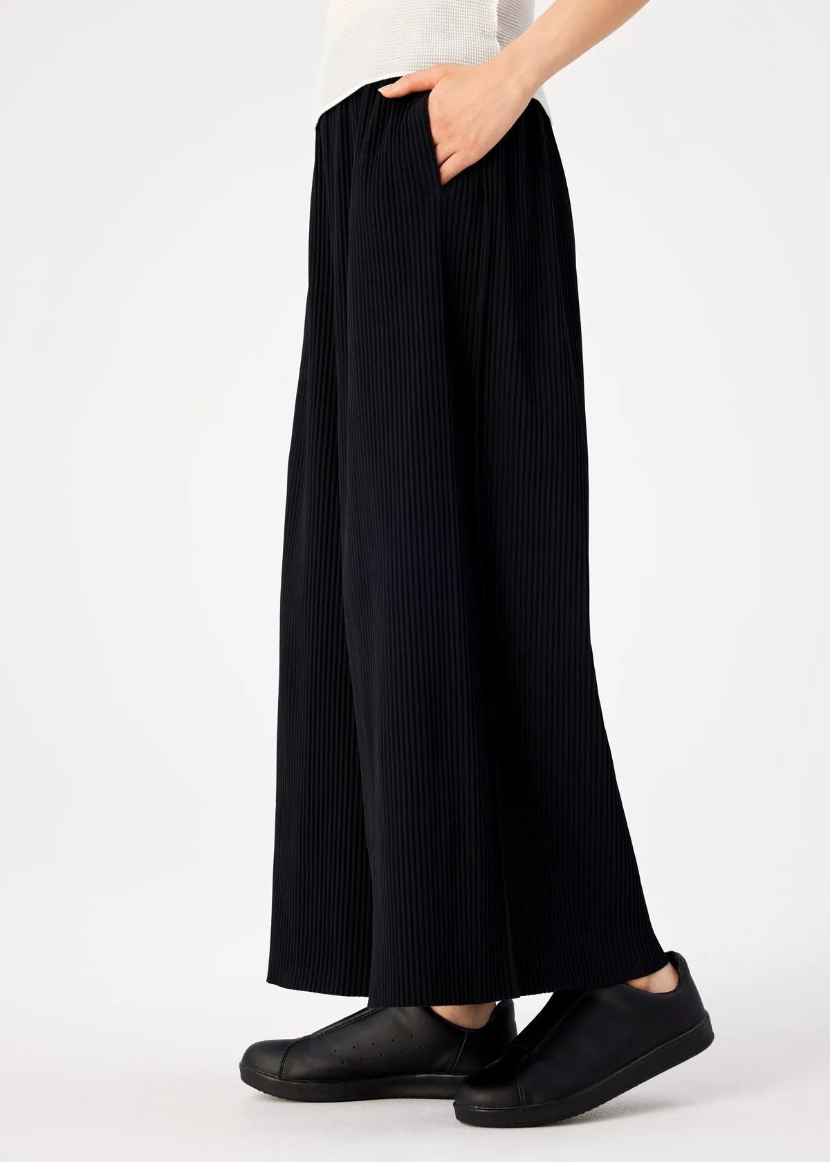 FINE KNIT PLEATS BLACK PANTS sold by Issey Miyake product image thumbnail 5