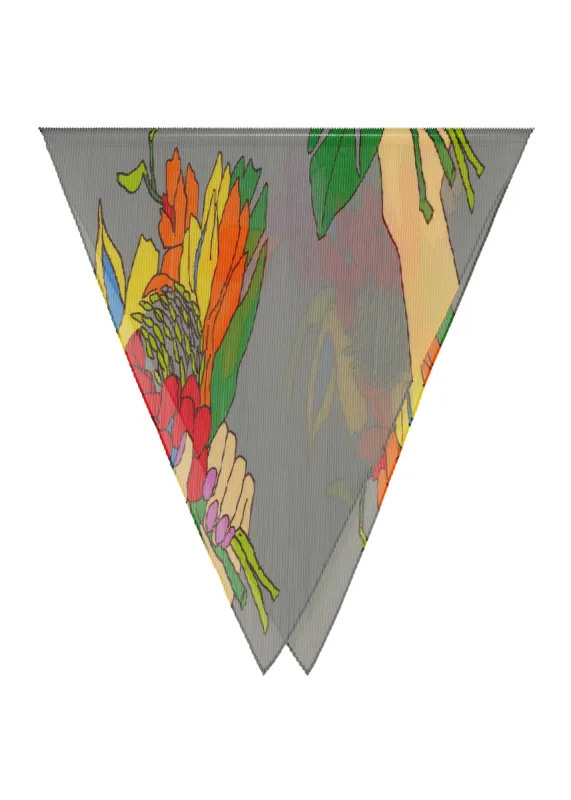 BOUQUET PLEATS STOLE sold by Issey Miyake