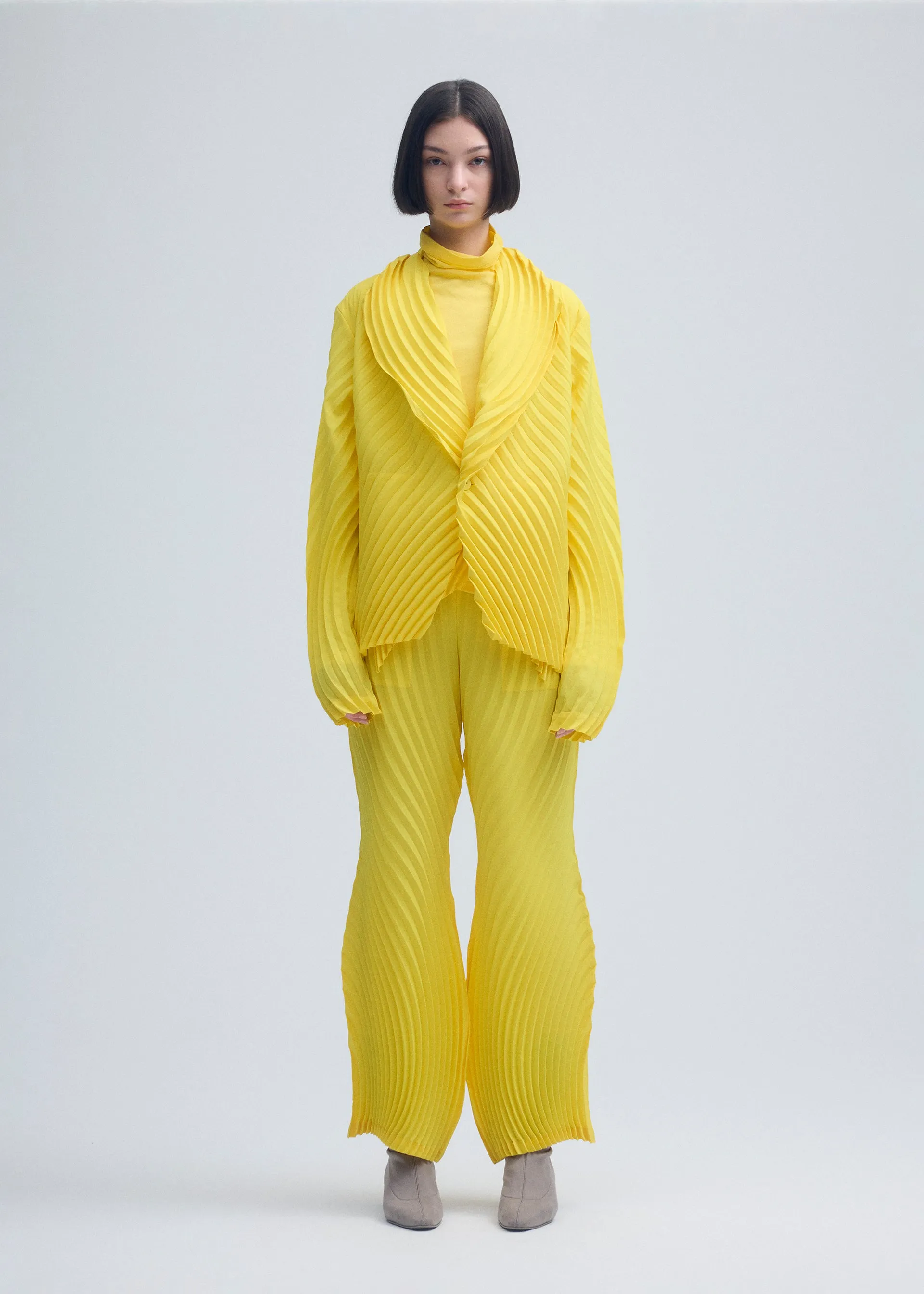 WRAPPED PLEATS JACKET sold by Issey Miyake product image thumbnail 4