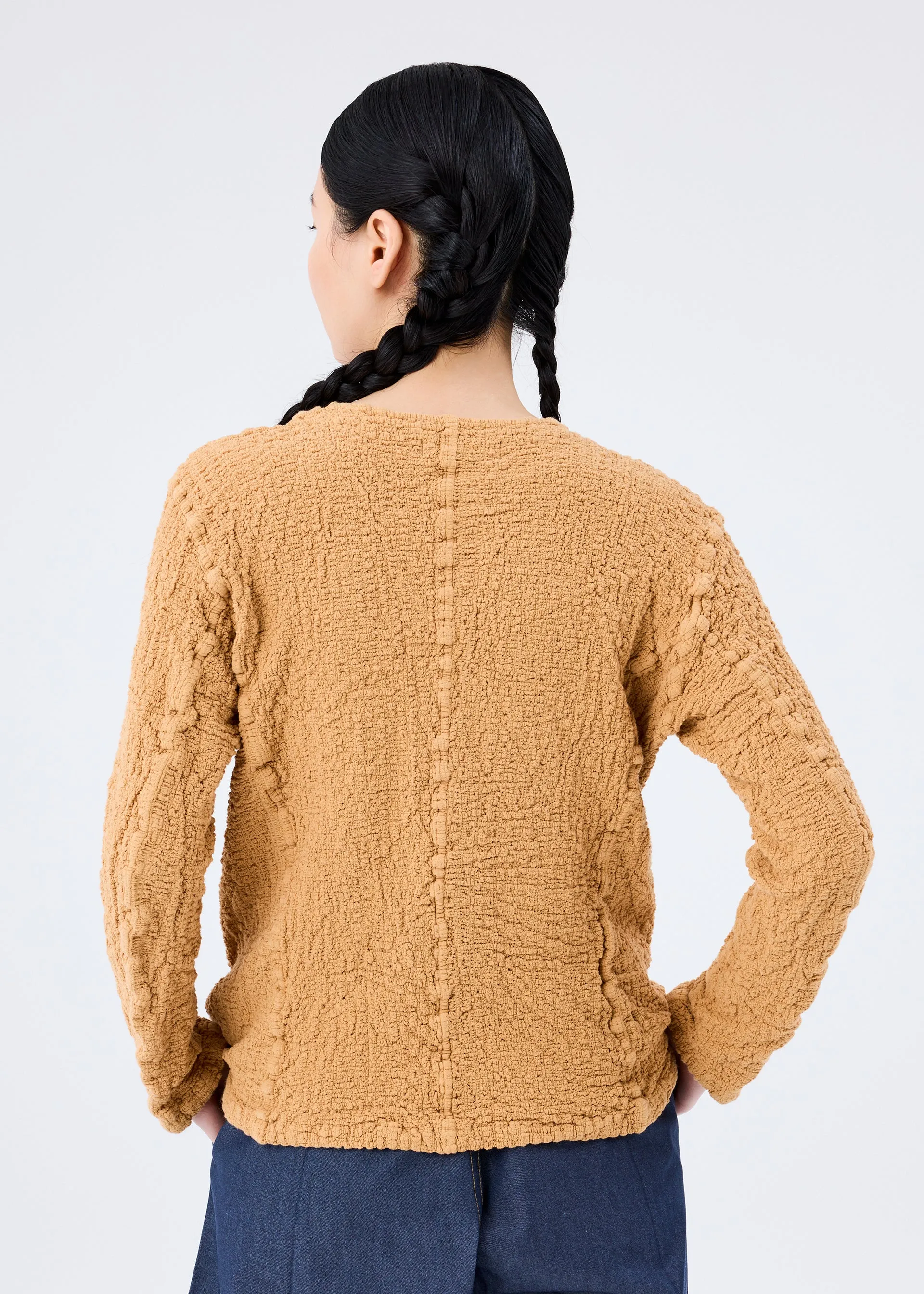 CAULIFLOWER COLOR 1 JACKET sold by Issey Miyake product image thumbnail 3