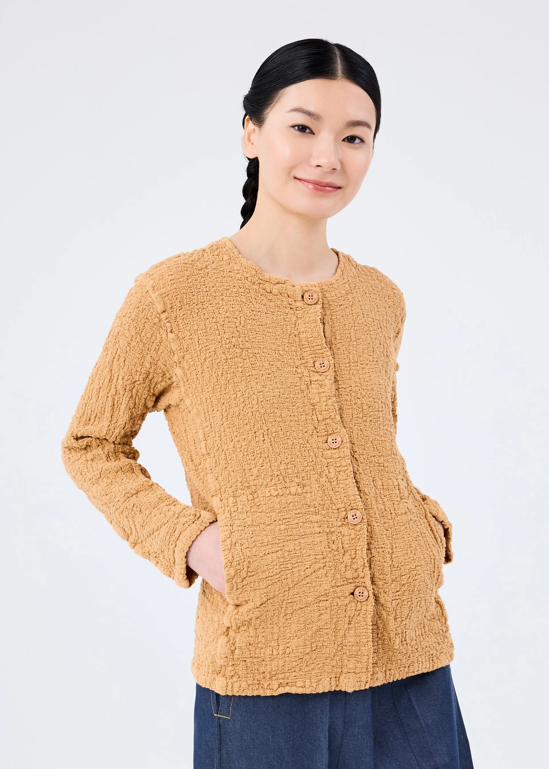 CAULIFLOWER COLOR 1 JACKET sold by Issey Miyake product image thumbnail 2