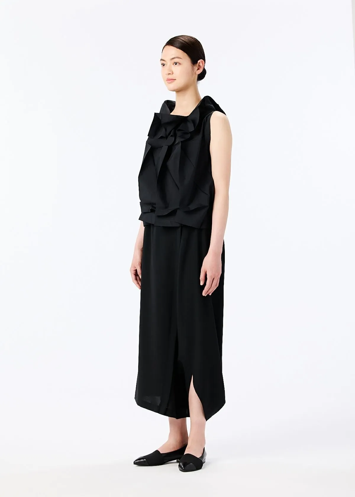 132 5. SOLID sold by Issey Miyake product image thumbnail 5