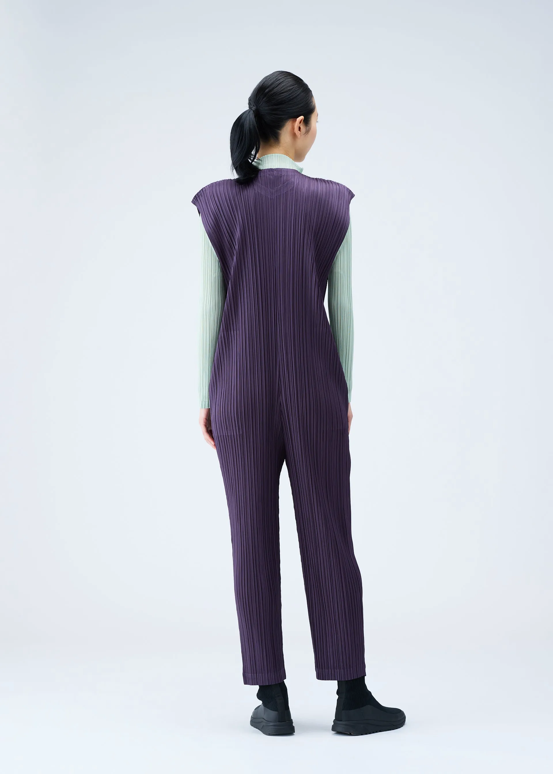 MONTHLY COLORS : NOVEMBER JUMPSUIT sold by Issey Miyake product image thumbnail 4