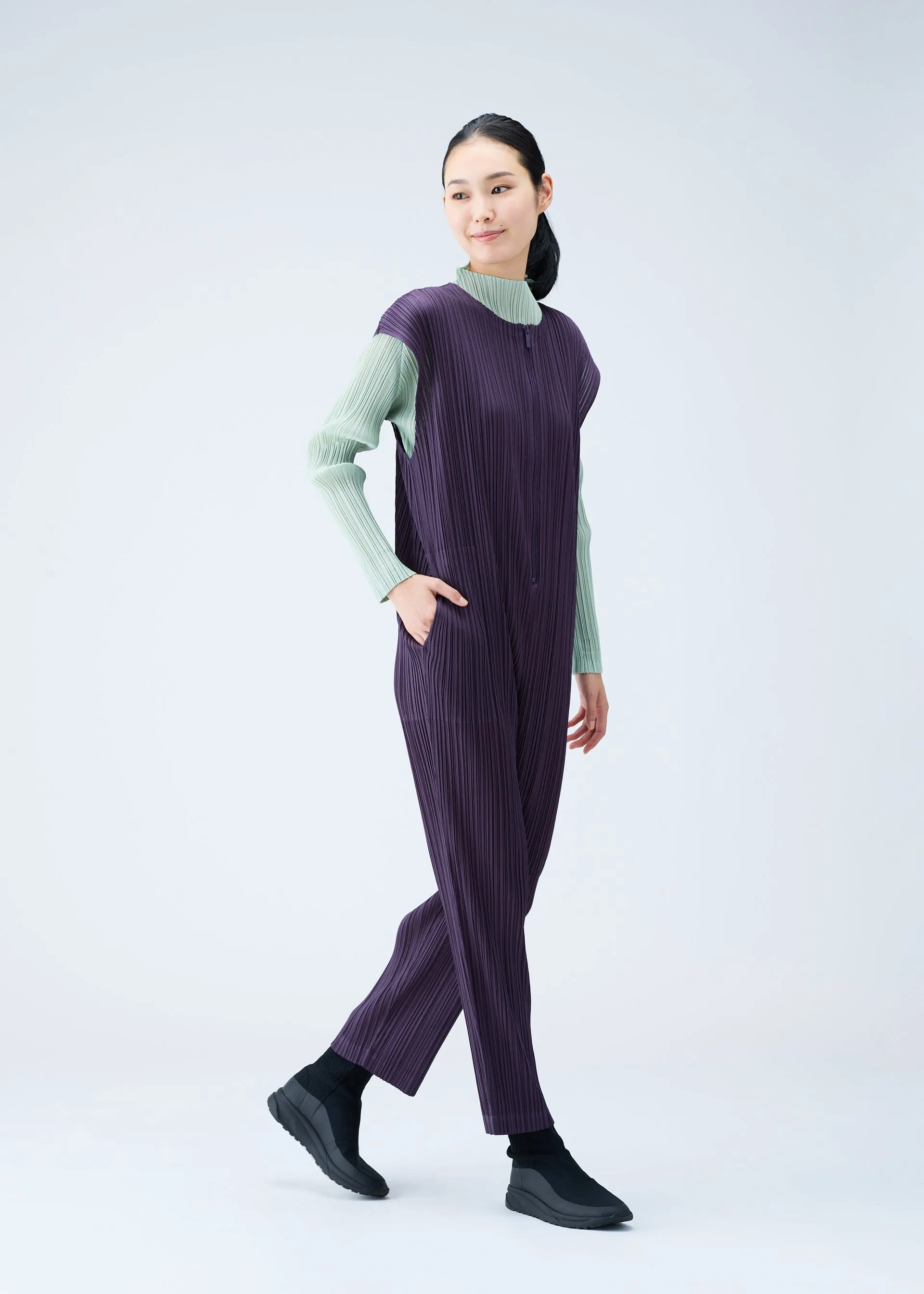 MONTHLY COLORS : NOVEMBER JUMPSUIT sold by Issey Miyake product image thumbnail 3