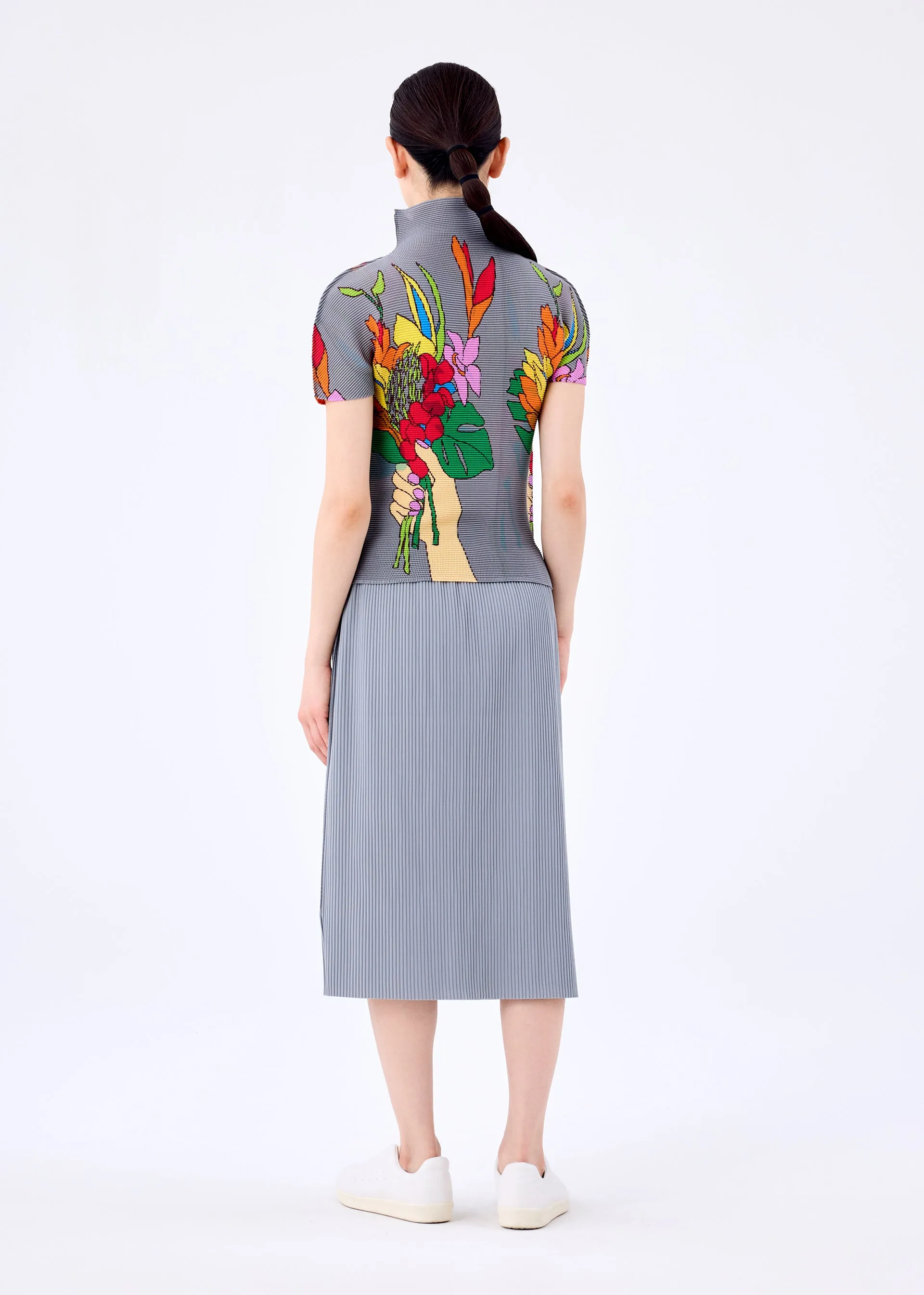 FINE KNIT PLEATS BOTTOM 1 SKIRT sold by Issey Miyake product image thumbnail 3