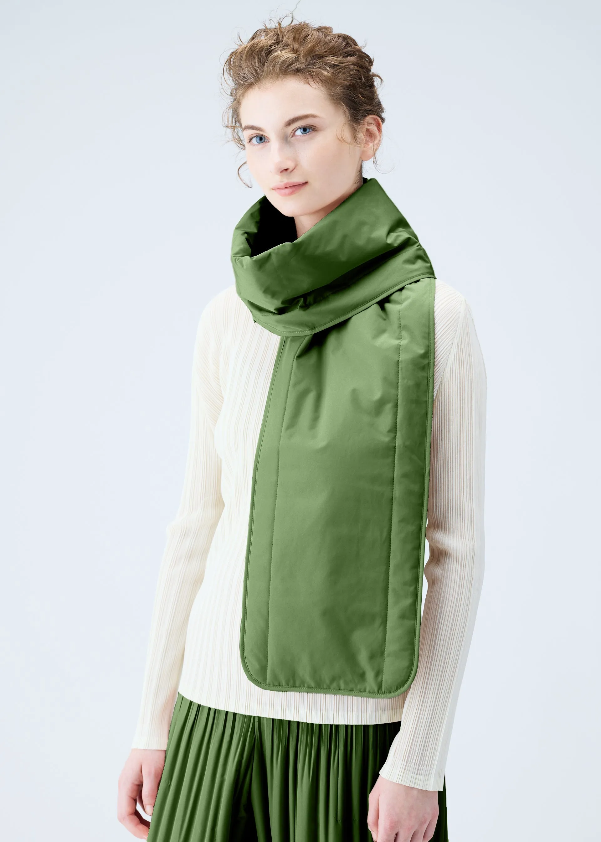 PADDED SCARF sold by Issey Miyake product image thumbnail 4