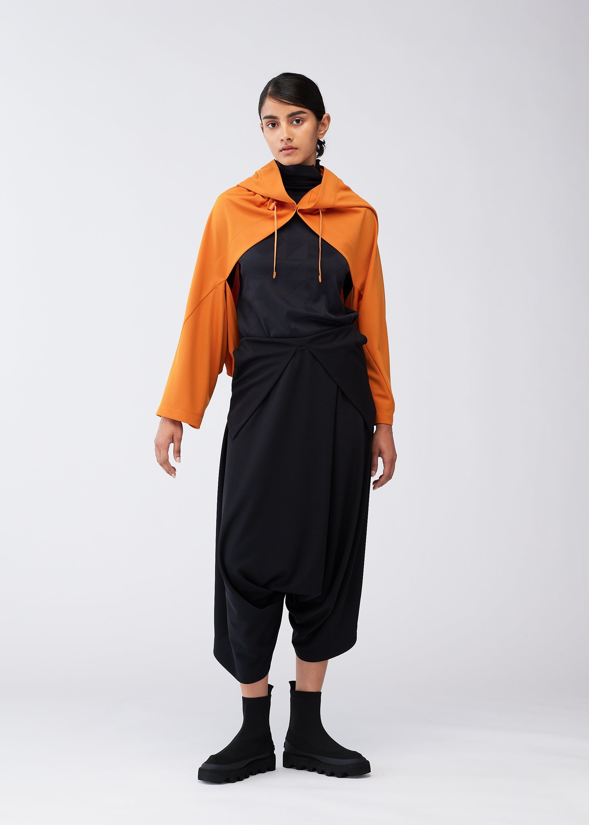 132 5.? CARDIGAN sold by Issey Miyake product image thumbnail 4