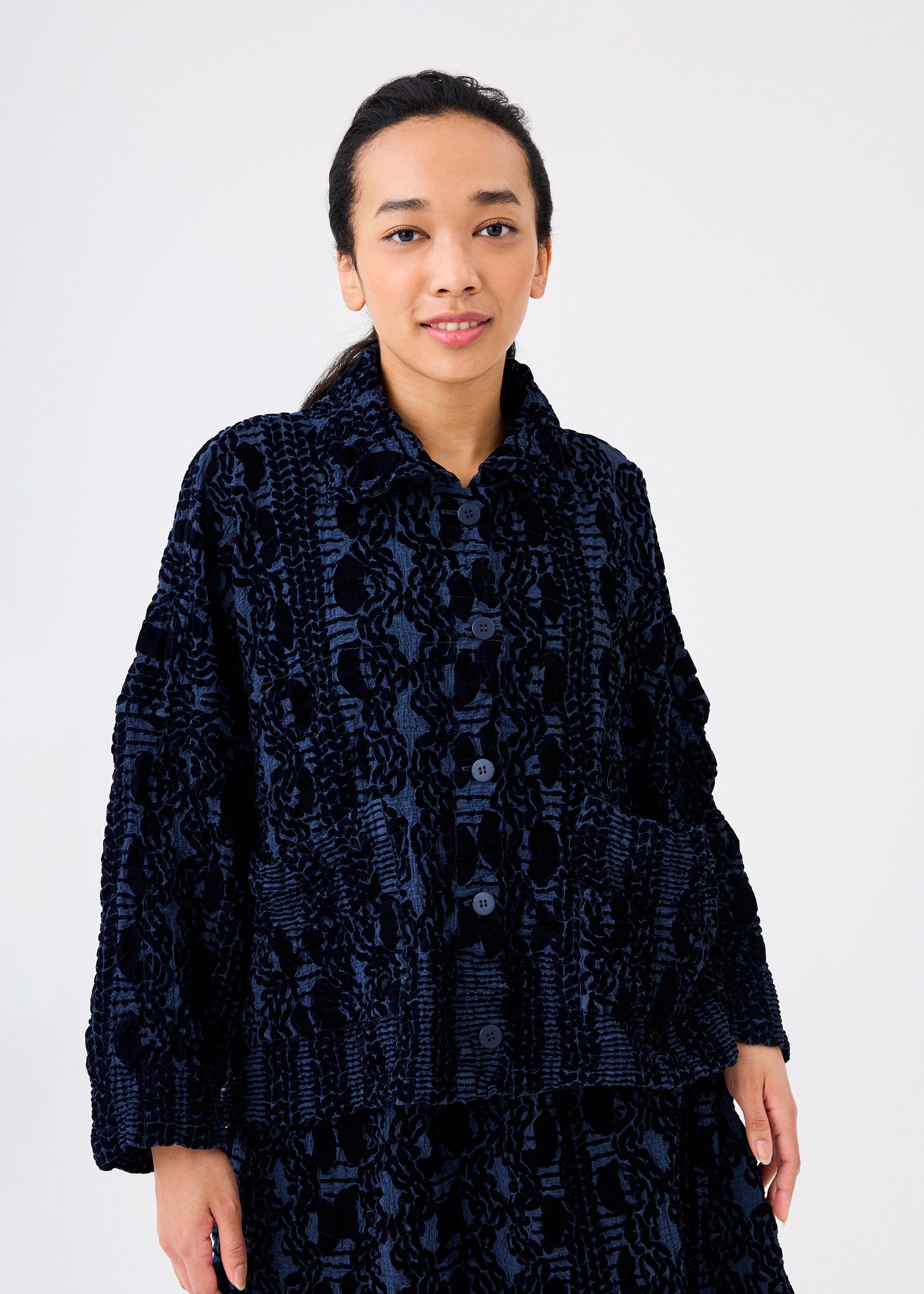 ARAN KNIT FLOCKY CAULIFLOWER CARDIGAN sold by Issey Miyake product image thumbnail 2