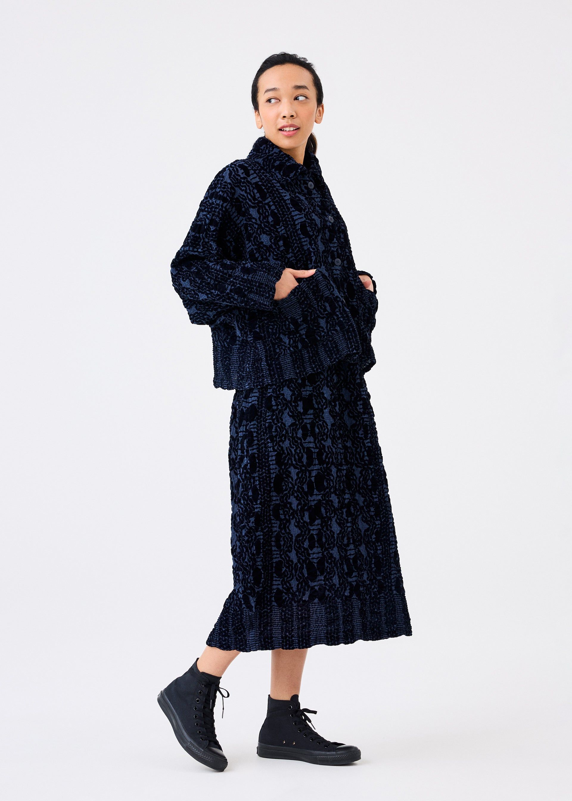 ARAN KNIT FLOCKY CAULIFLOWER CARDIGAN sold by Issey Miyake product image thumbnail 4