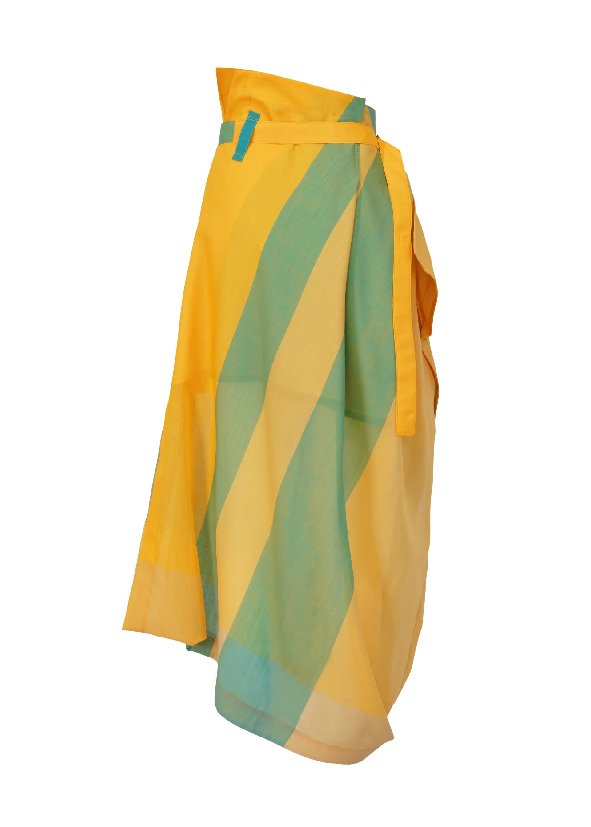 ENCLOTHE PLAID sold by Issey Miyake product image thumbnail 4