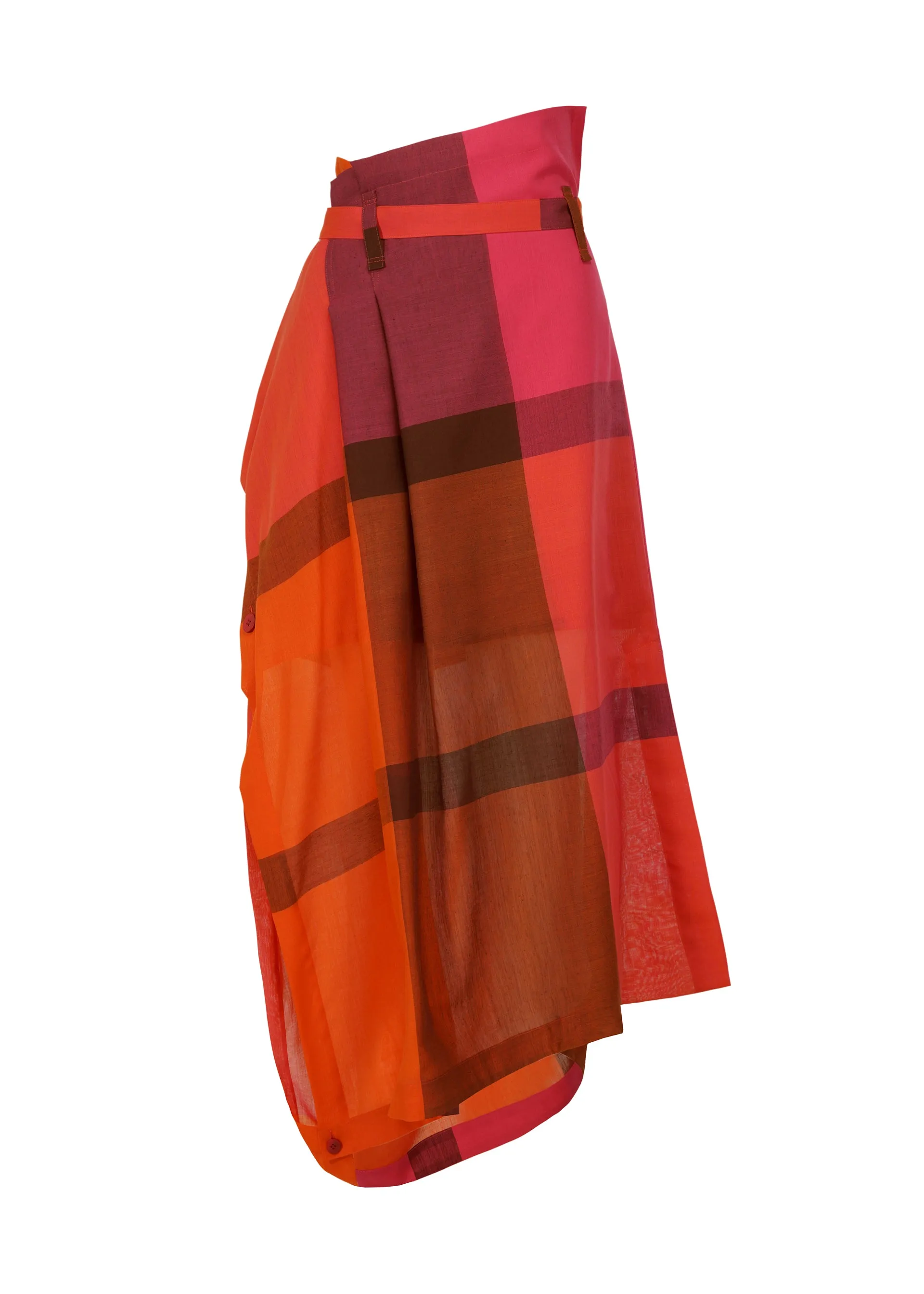 ENCLOTHE PLAID sold by Issey Miyake