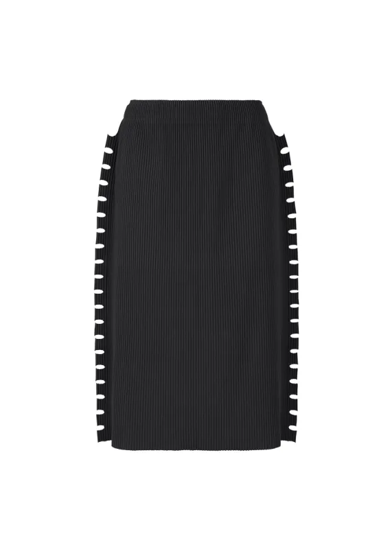 WRINKLED AND TWISTED – ISSEY MIYAKE ONLINE STORE