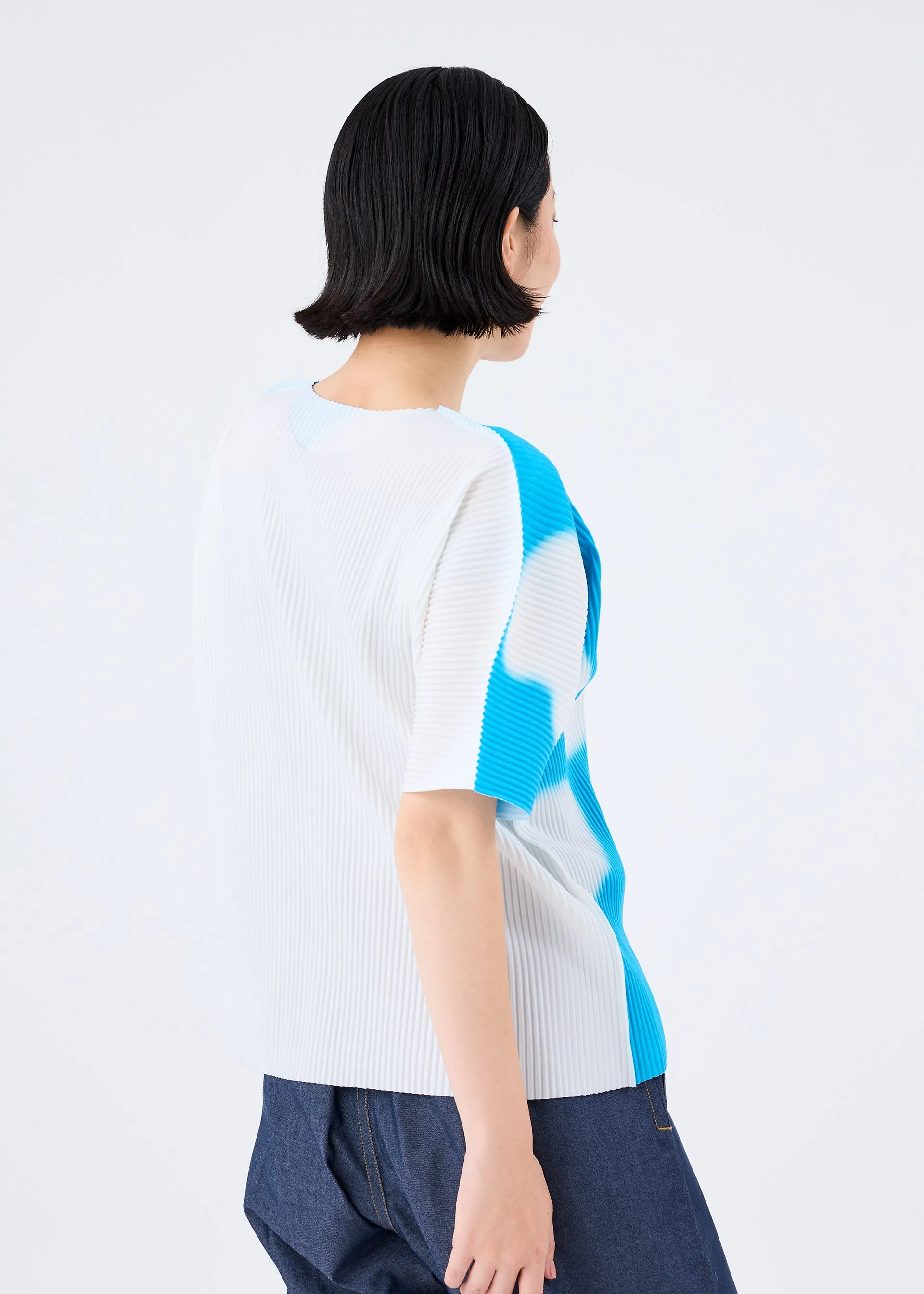 KUMO FINE KNIT PLEATS T sold by Issey Miyake product image thumbnail 5