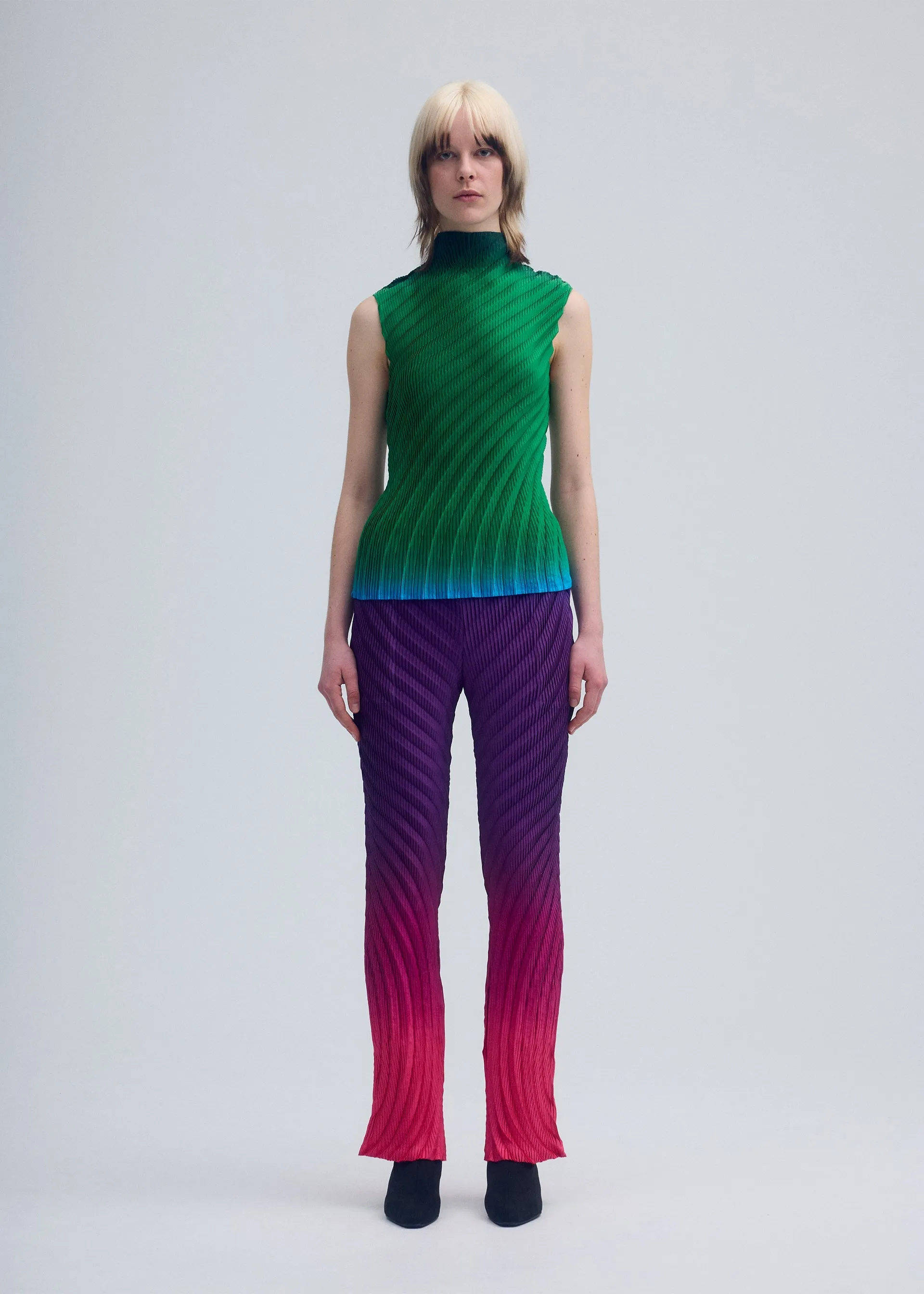 NUANCE PLEATS sold by Issey Miyake product image thumbnail 4