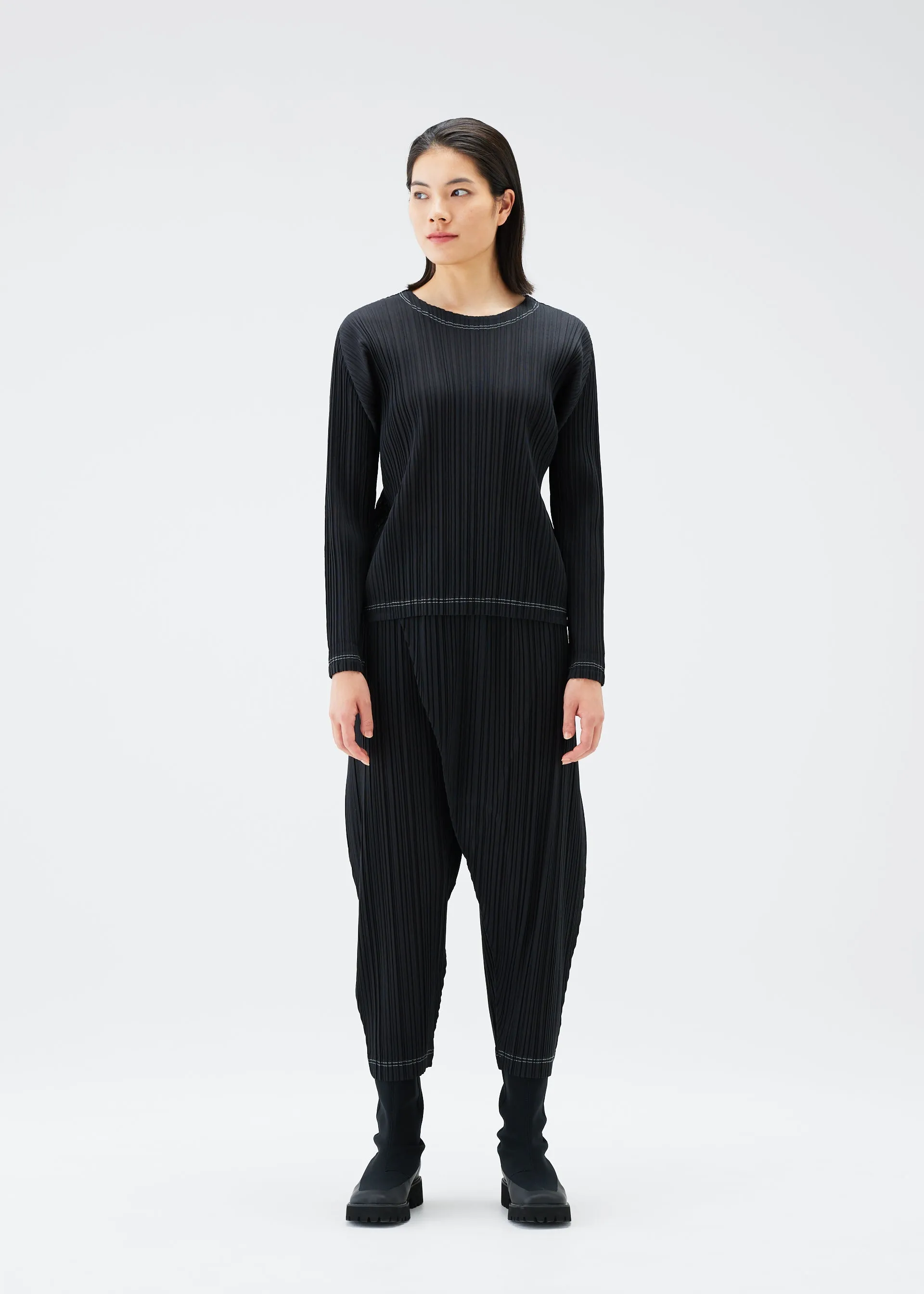 RAMIE PLEATS sold by Issey Miyake product image thumbnail 5