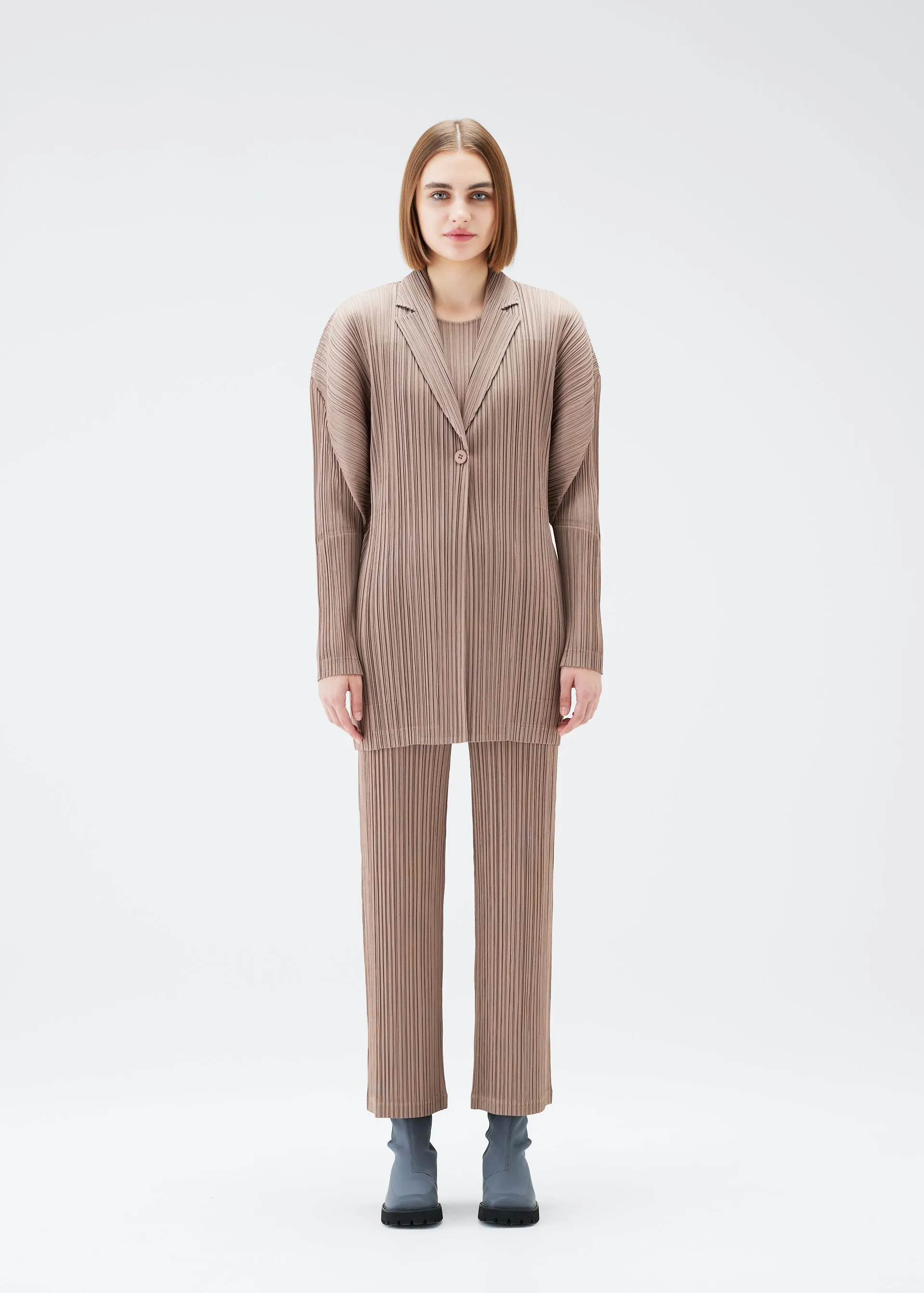 FORWARD 4 sold by Issey Miyake product image thumbnail 2